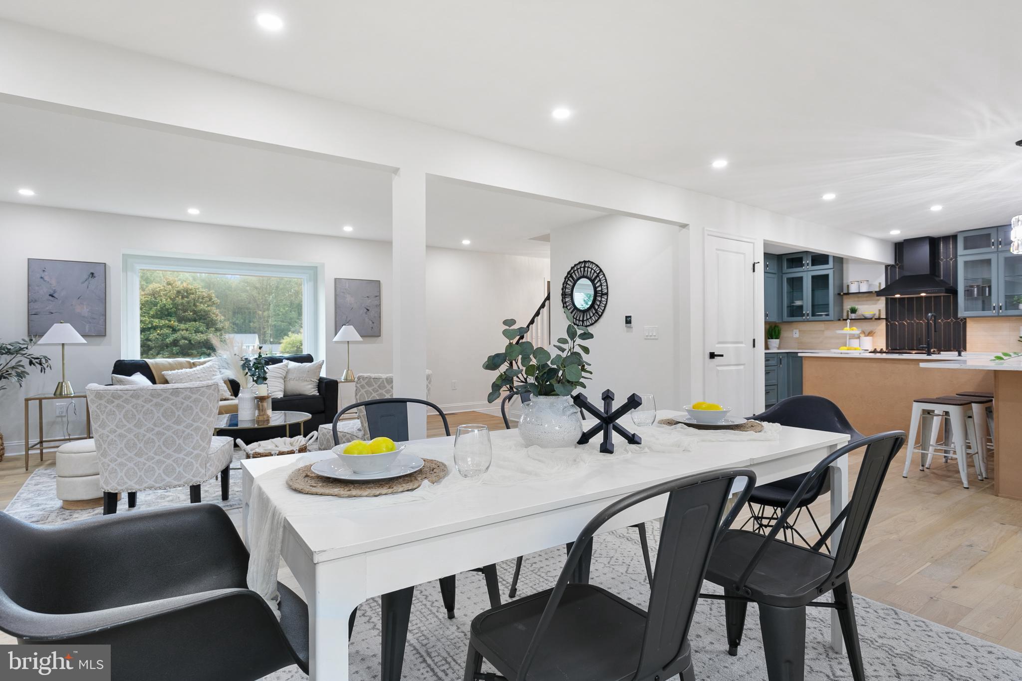 FALLS ESTATES - Residential