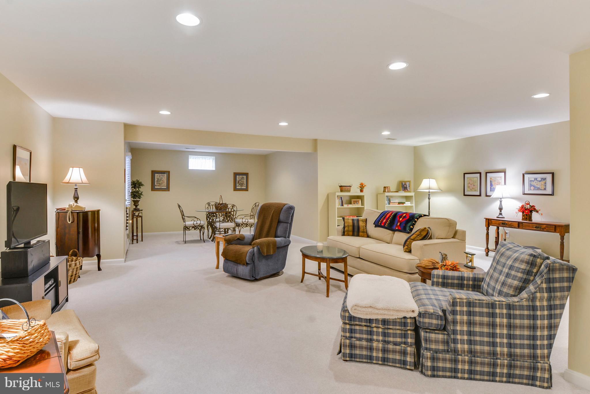 HOMEPLACE ON PELHAMS REACH - Residential