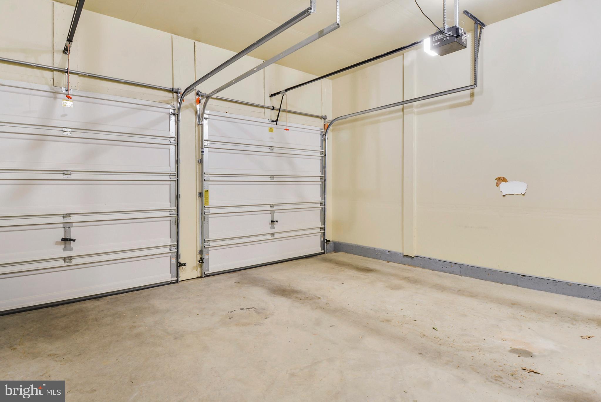 HOMEPLACE ON PELHAMS REACH - Residential