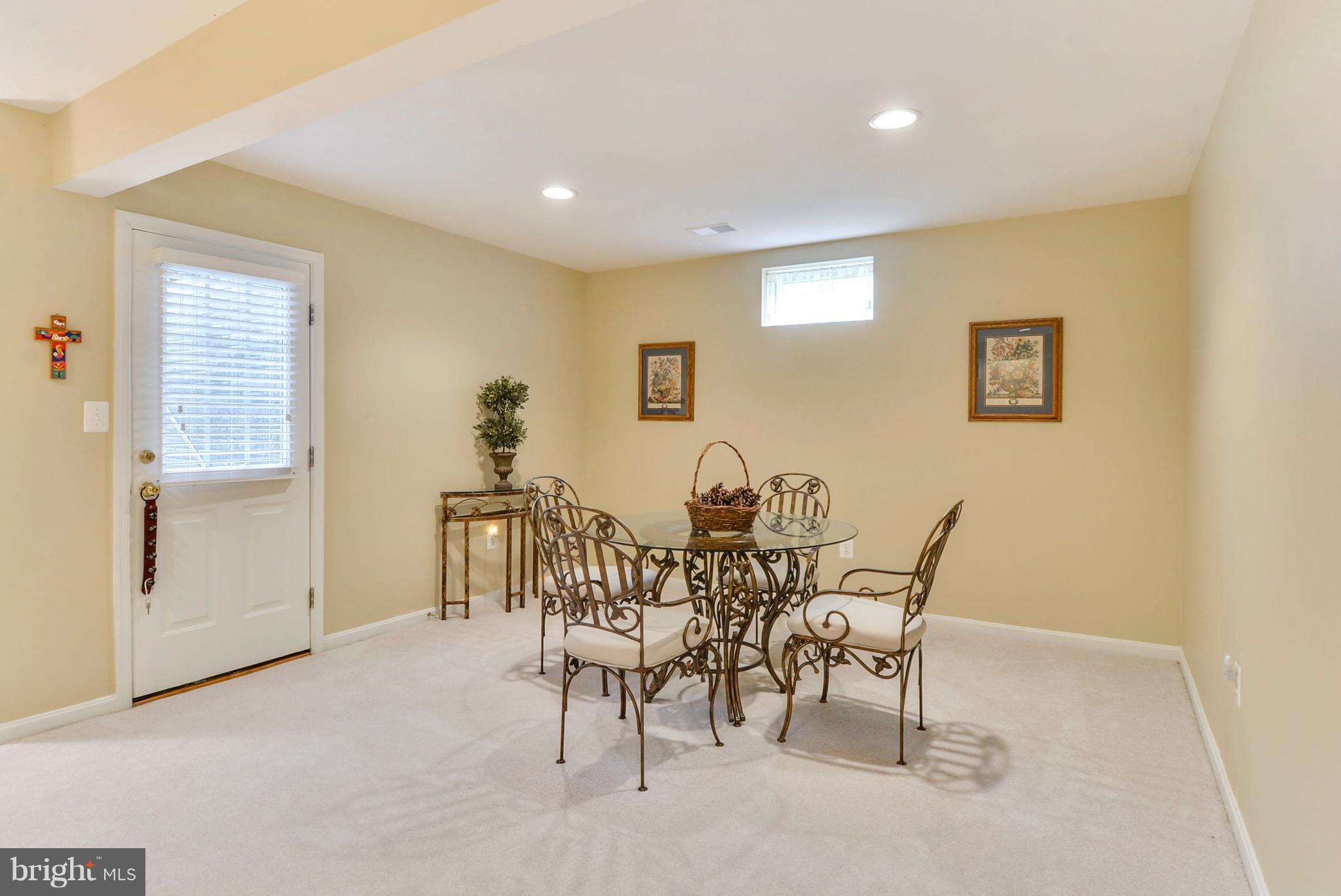 HOMEPLACE ON PELHAMS REACH - Residential