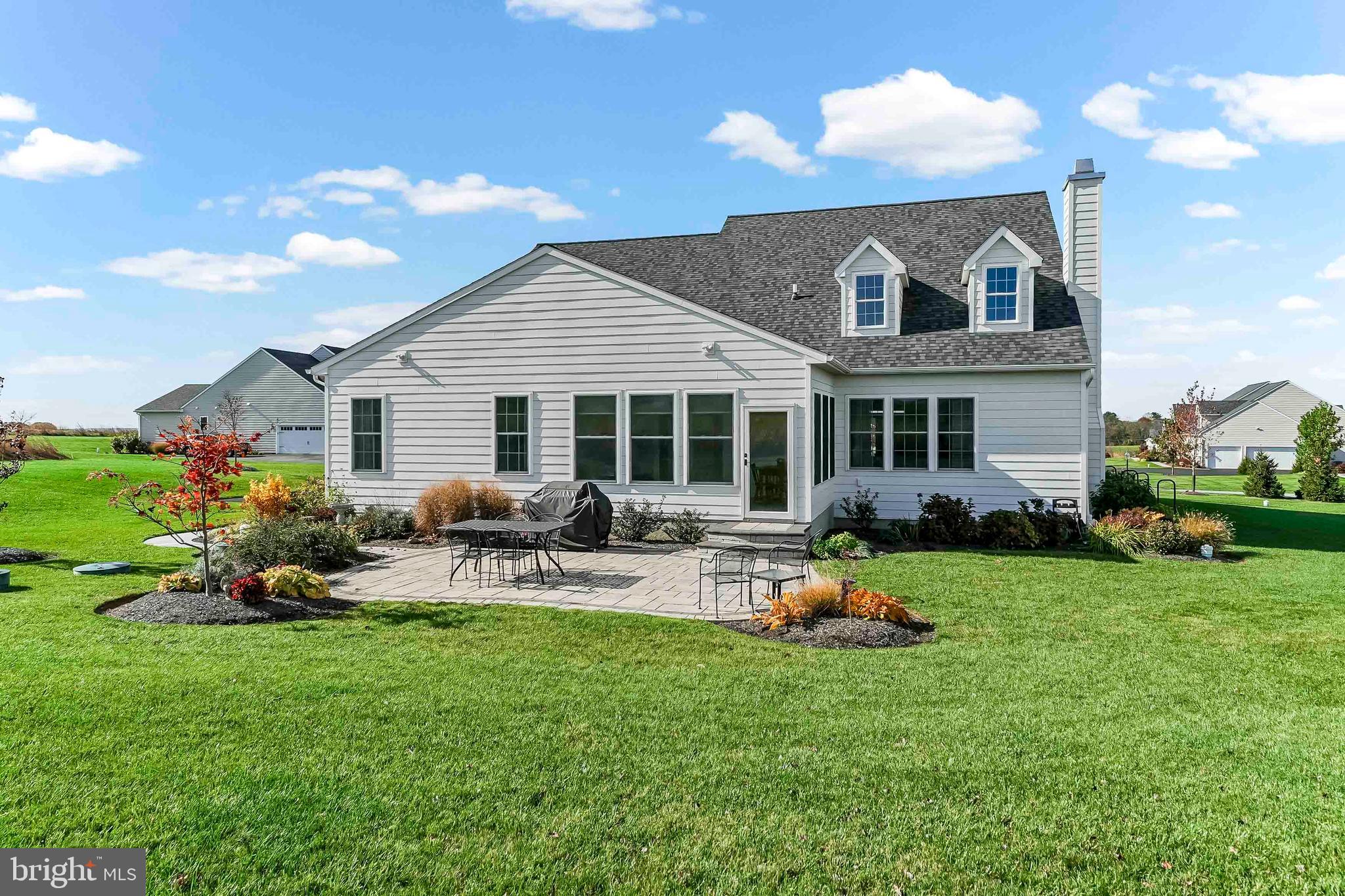 275 BENTLEY DR