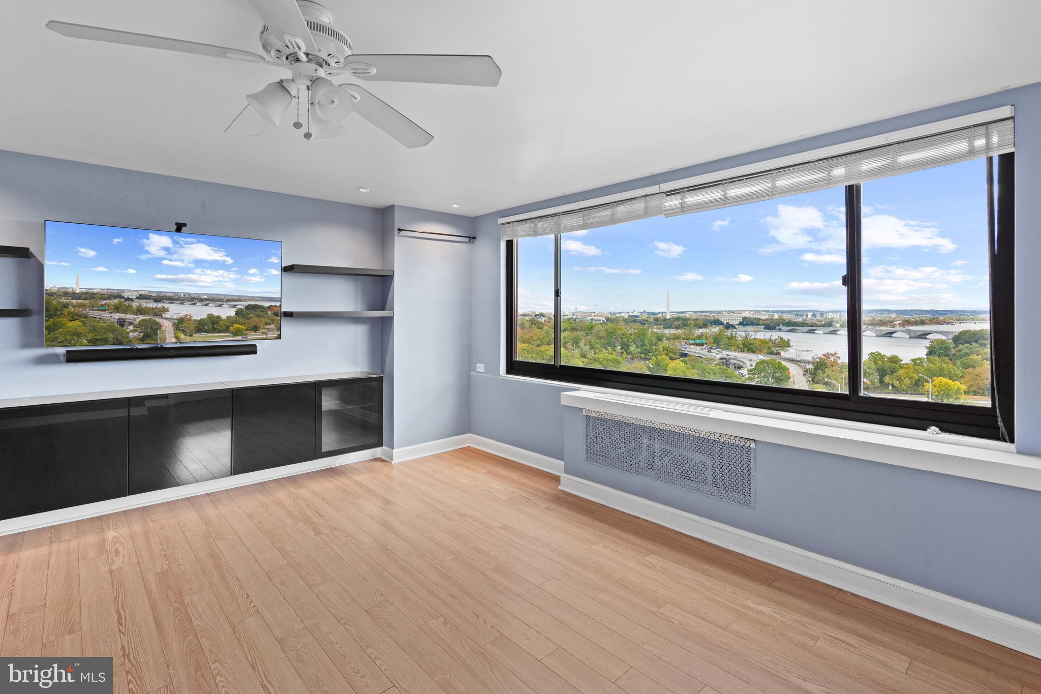 RIVER PLACE - Residential Lease