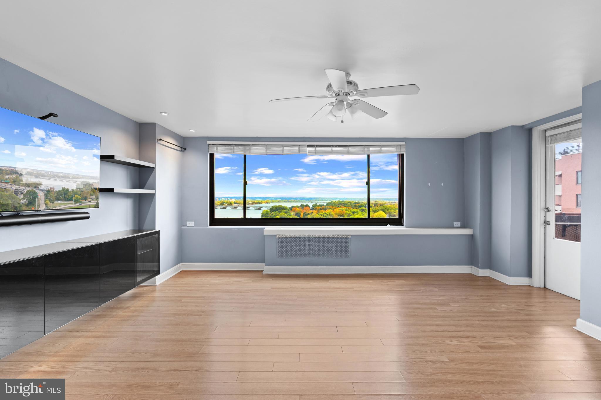 RIVER PLACE - Residential Lease