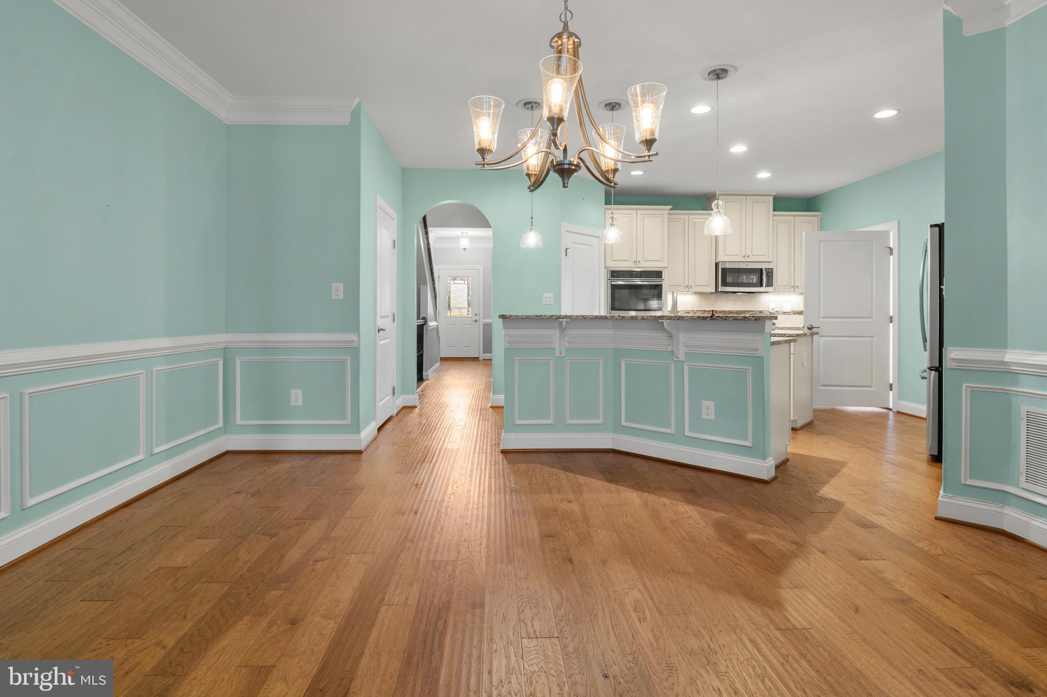 STONELEIGH SUMMIT - Residential