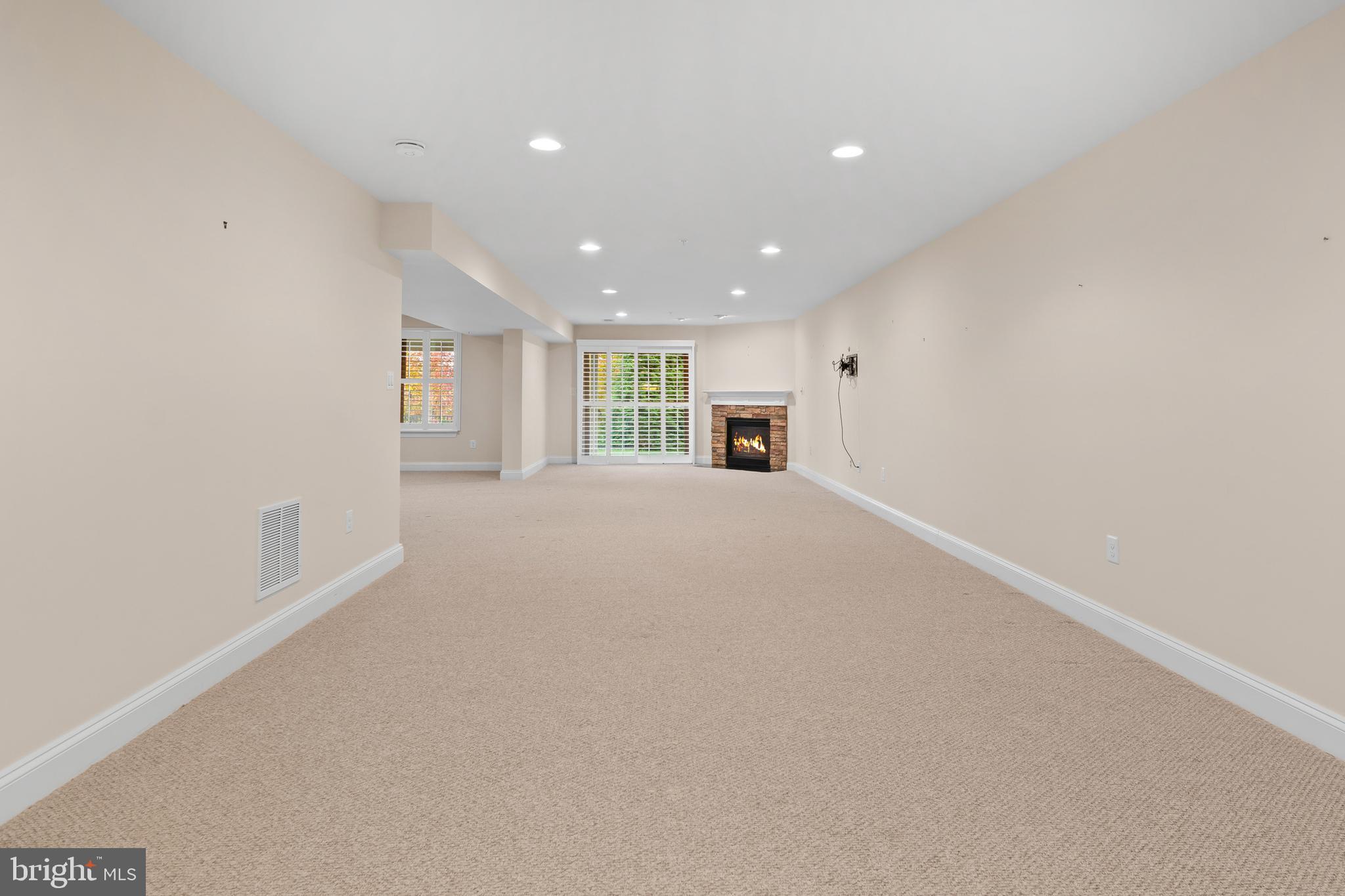 STONELEIGH SUMMIT - Residential