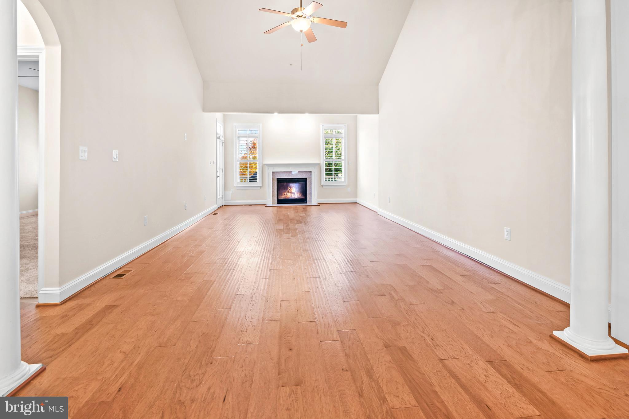 STONELEIGH SUMMIT - Residential