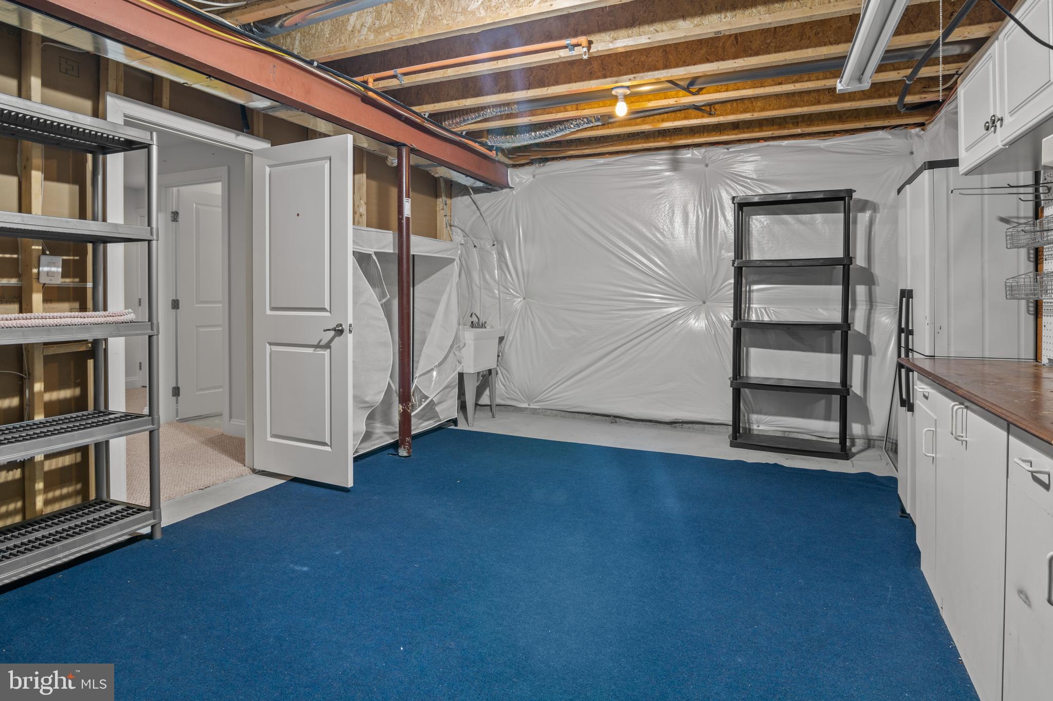 STONELEIGH SUMMIT - Residential