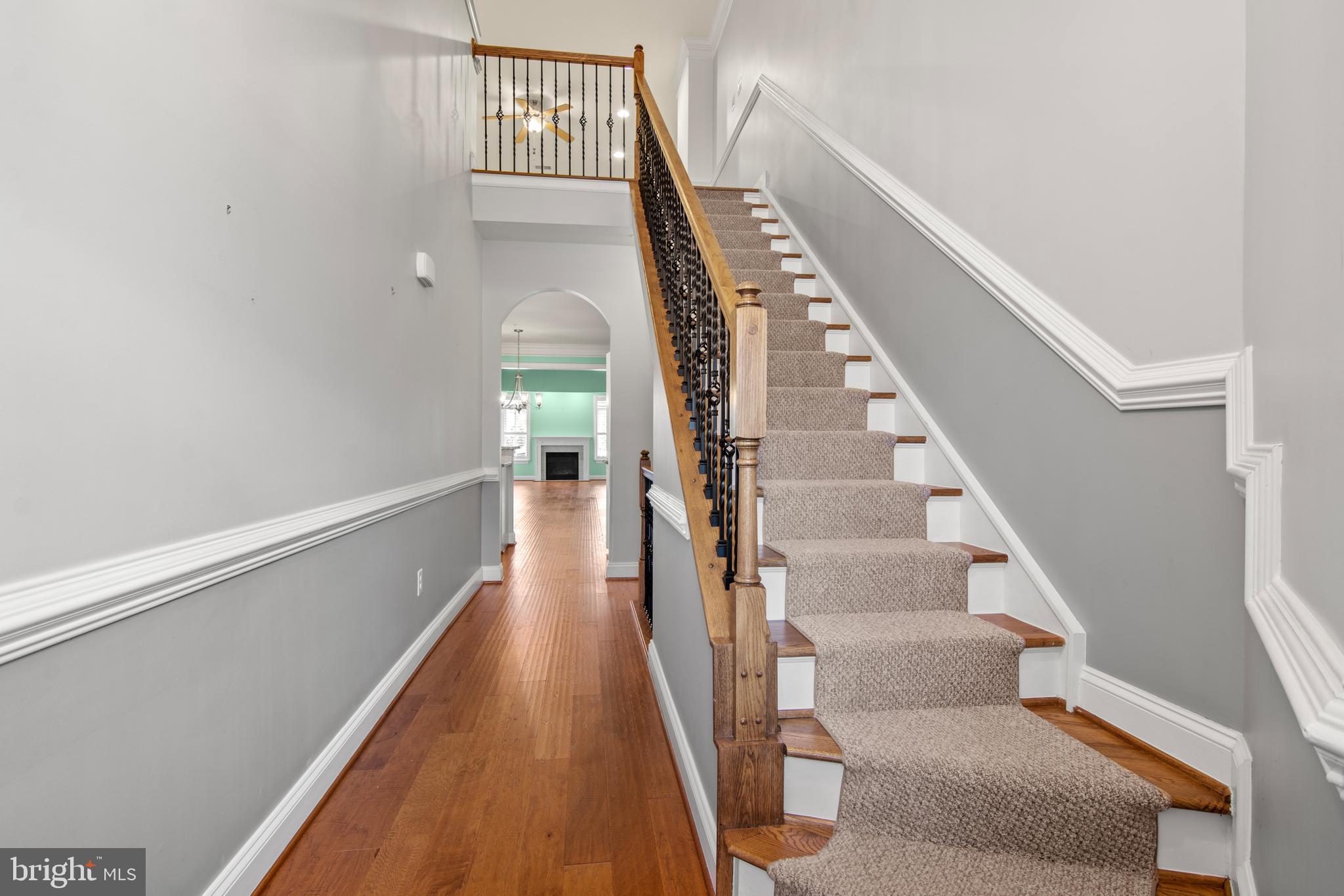 STONELEIGH SUMMIT - Residential