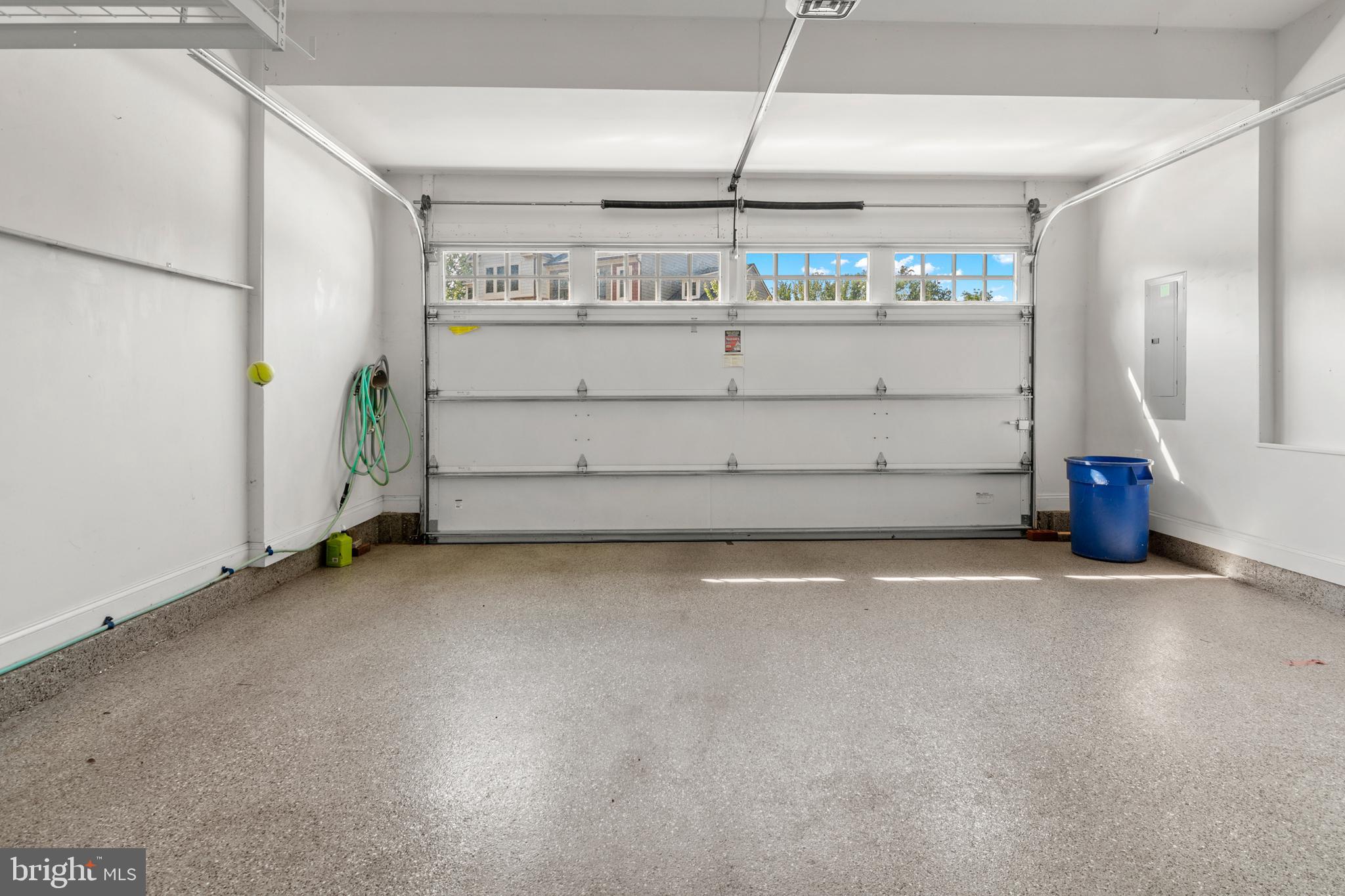 STONELEIGH SUMMIT - Residential