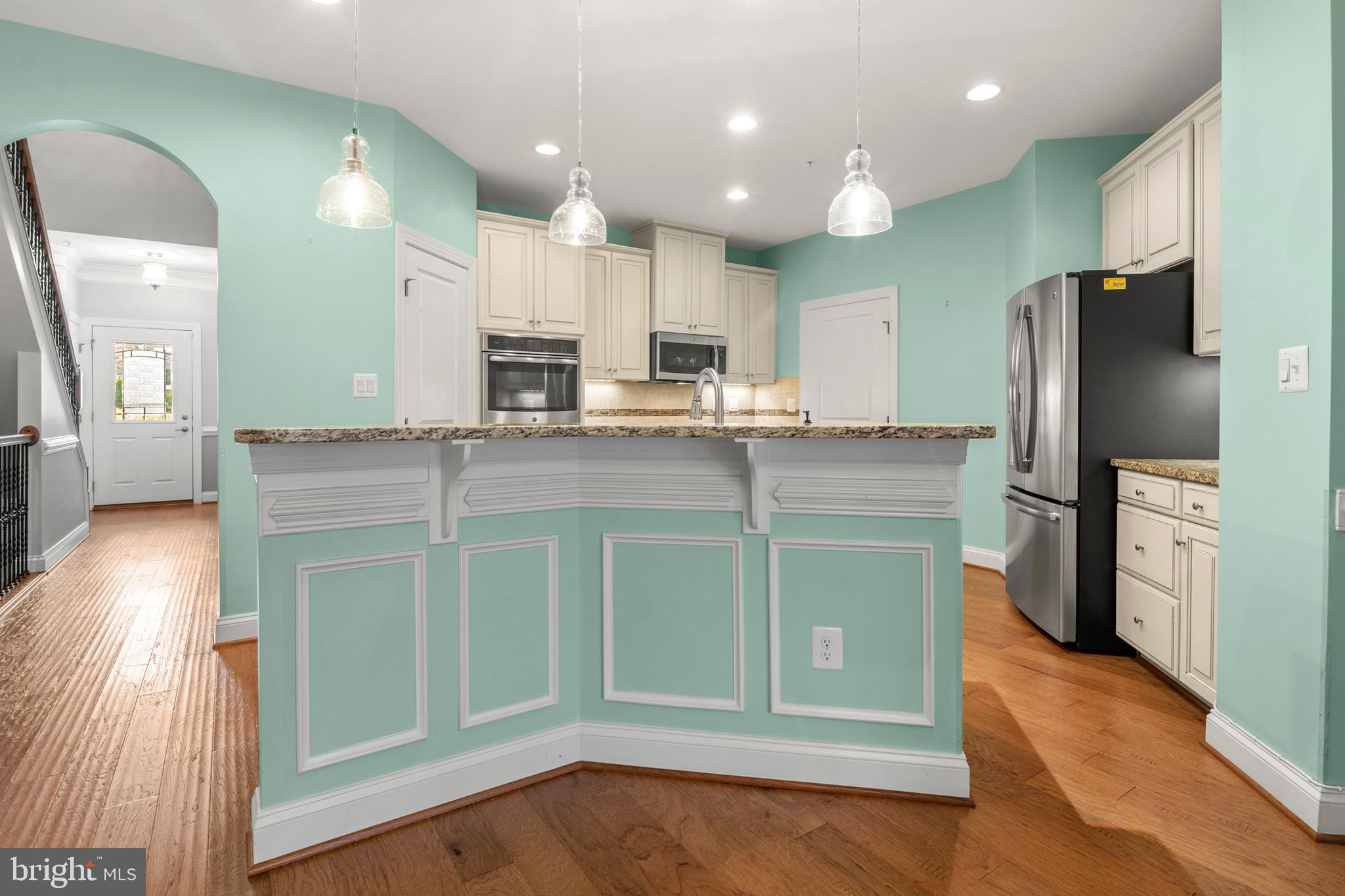 STONELEIGH SUMMIT - Residential