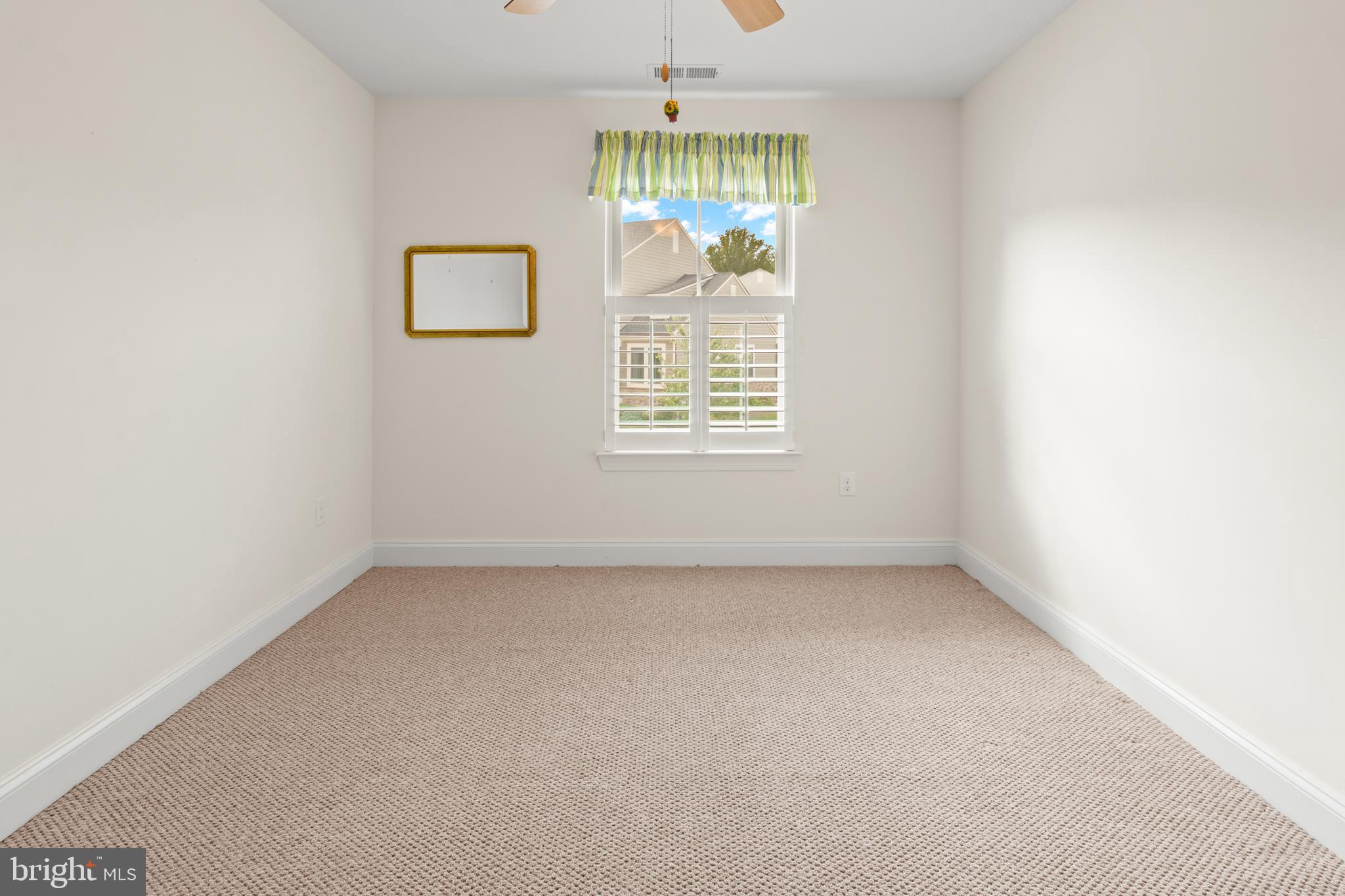 STONELEIGH SUMMIT - Residential