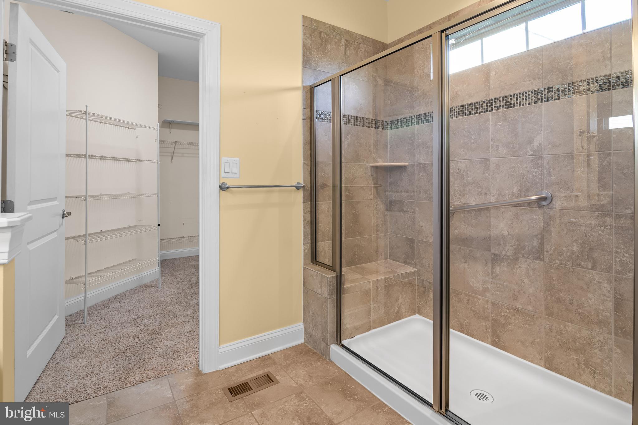 STONELEIGH SUMMIT - Residential