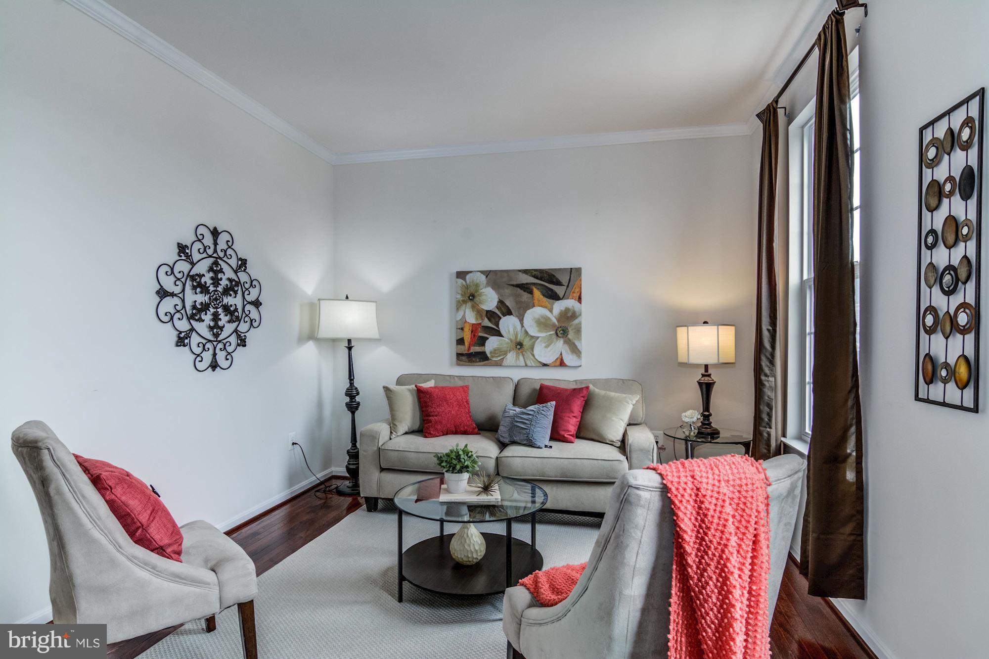 EAGLES POINTE - Residential