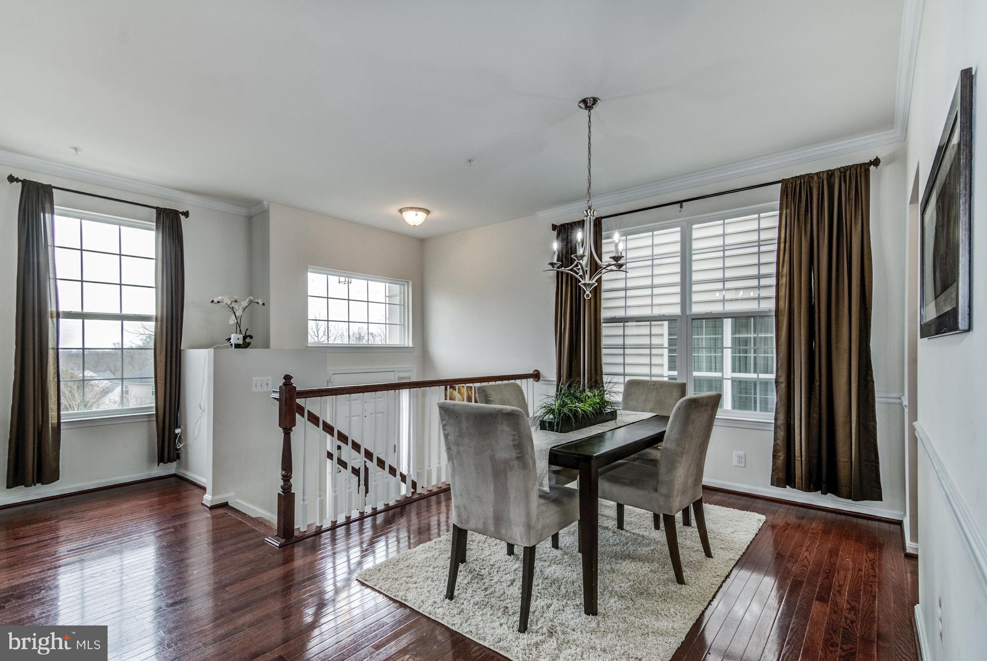 EAGLES POINTE - Residential