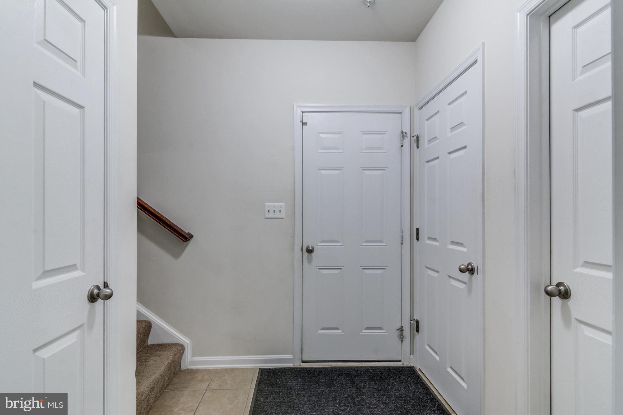 EAGLES POINTE - Residential