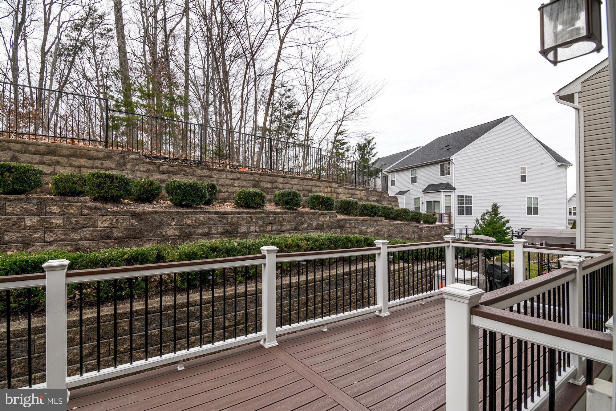 EAGLES POINTE - Residential