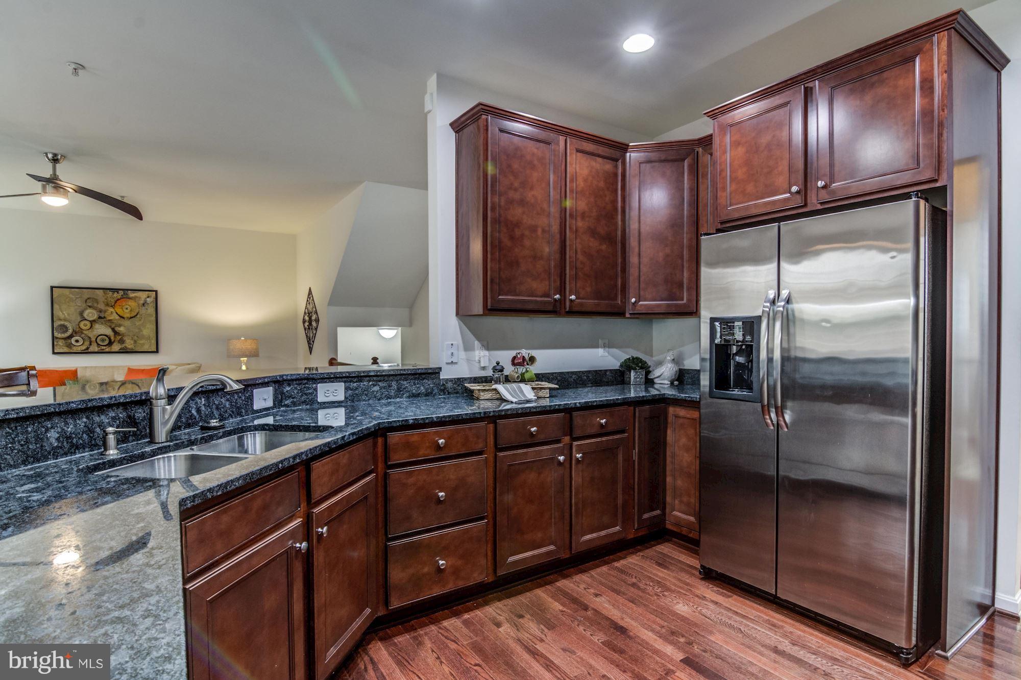 EAGLES POINTE - Residential