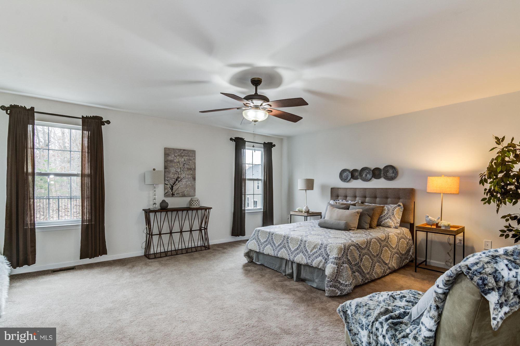 EAGLES POINTE - Residential