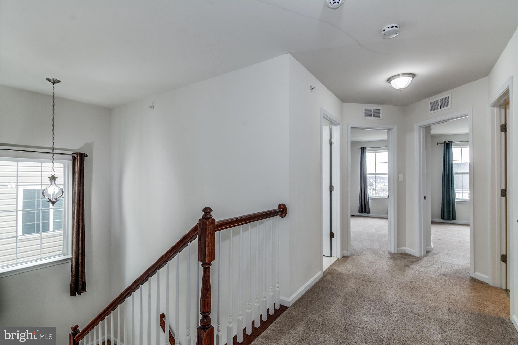 EAGLES POINTE - Residential