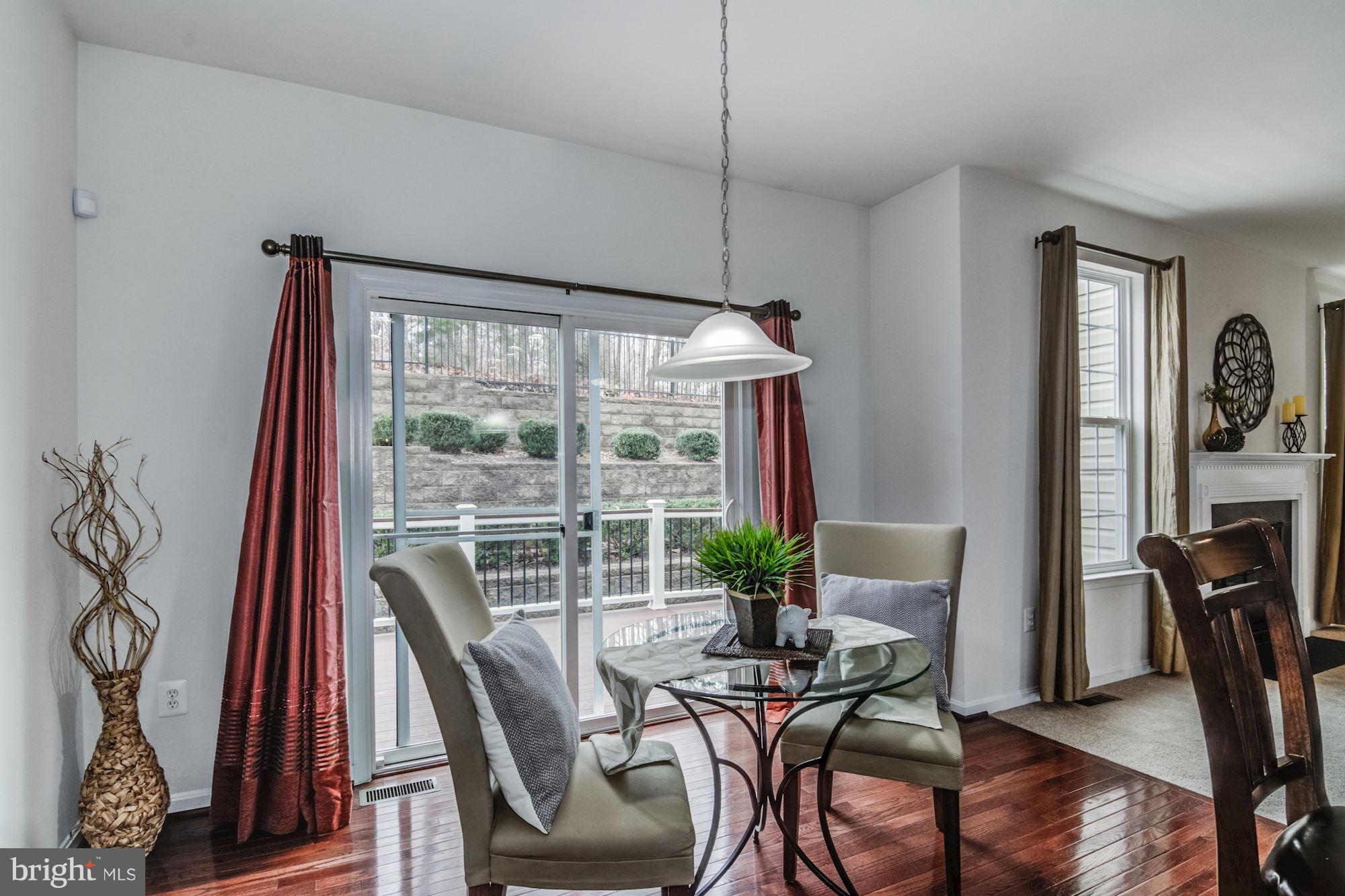 EAGLES POINTE - Residential