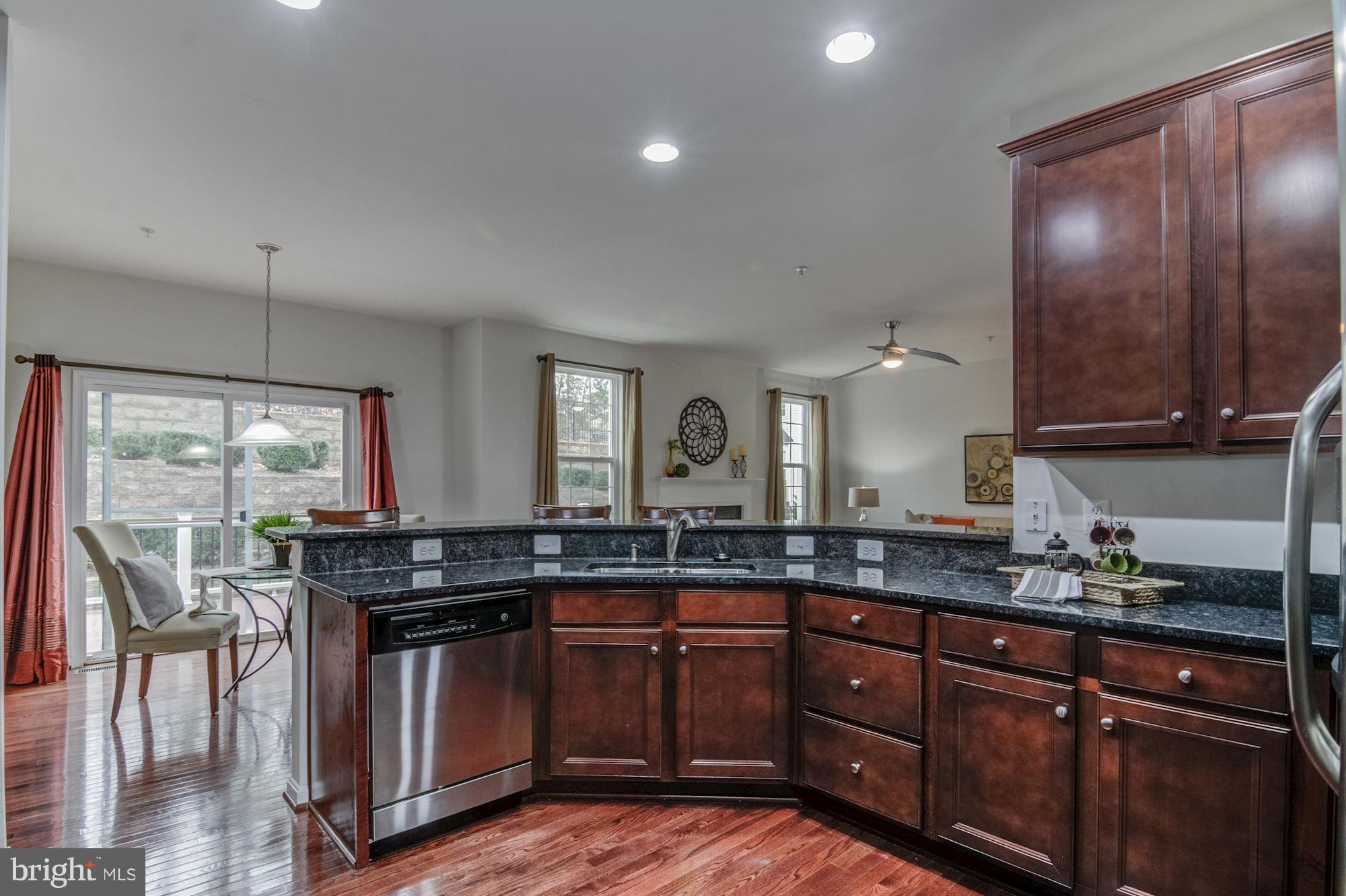 EAGLES POINTE - Residential