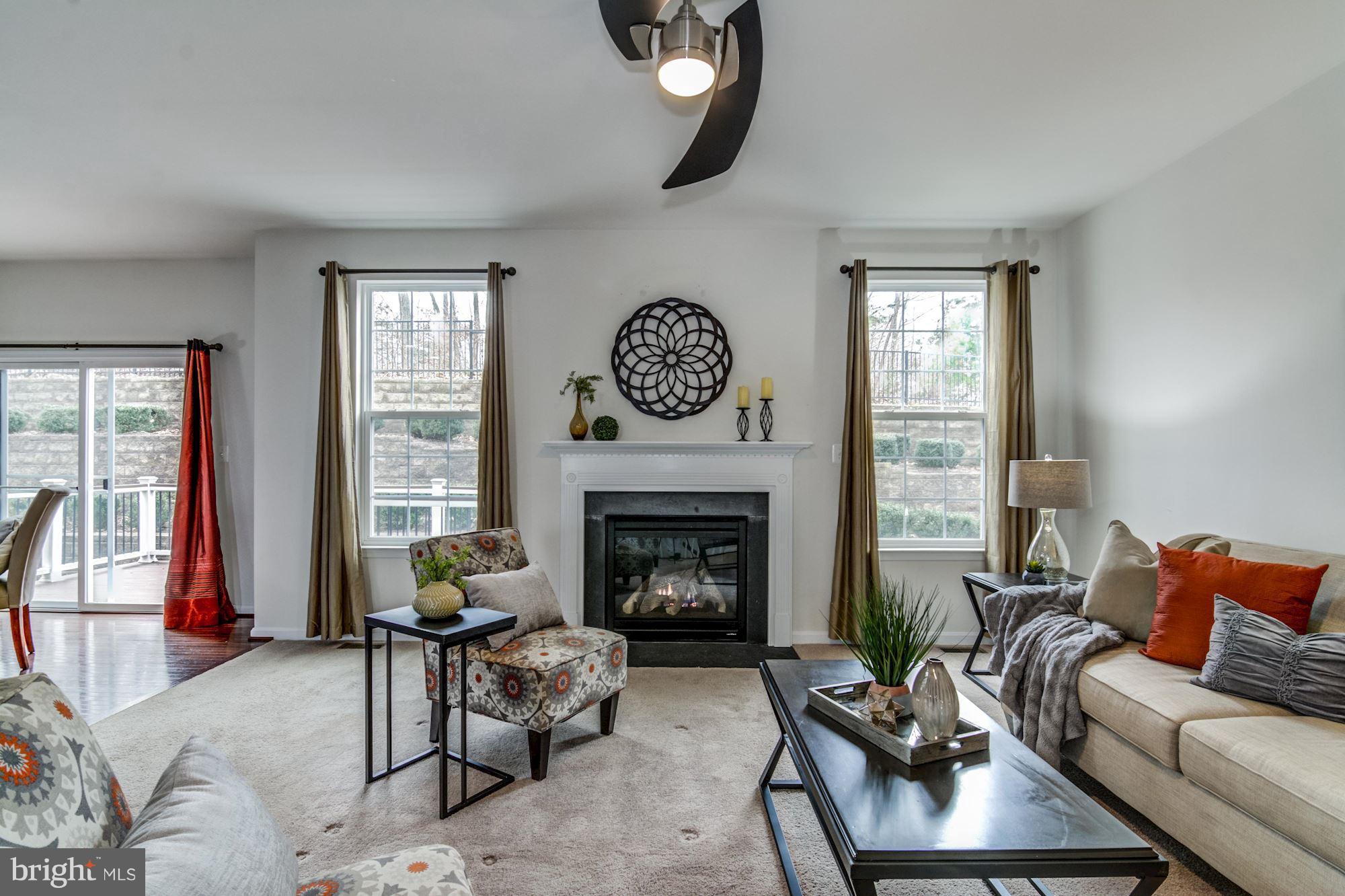 EAGLES POINTE - Residential