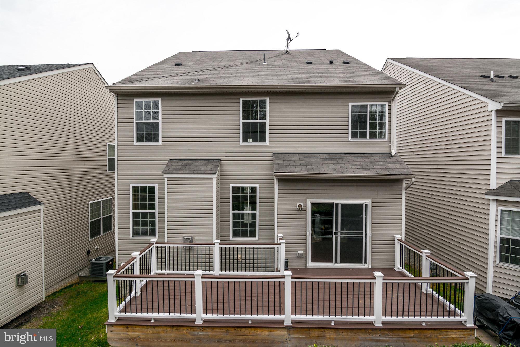 EAGLES POINTE - Residential