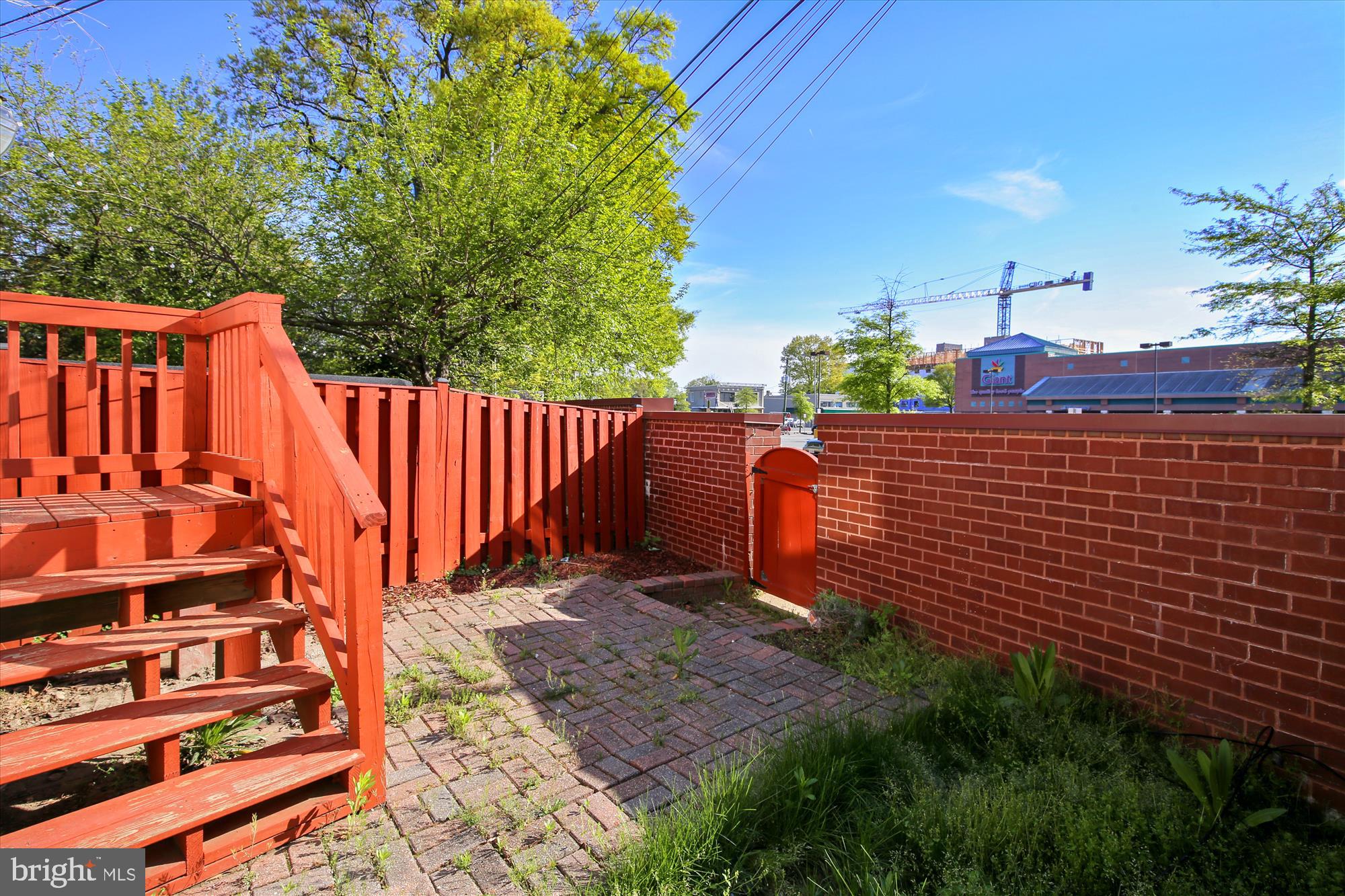 VIRGINIA SQUARE - Residential Lease