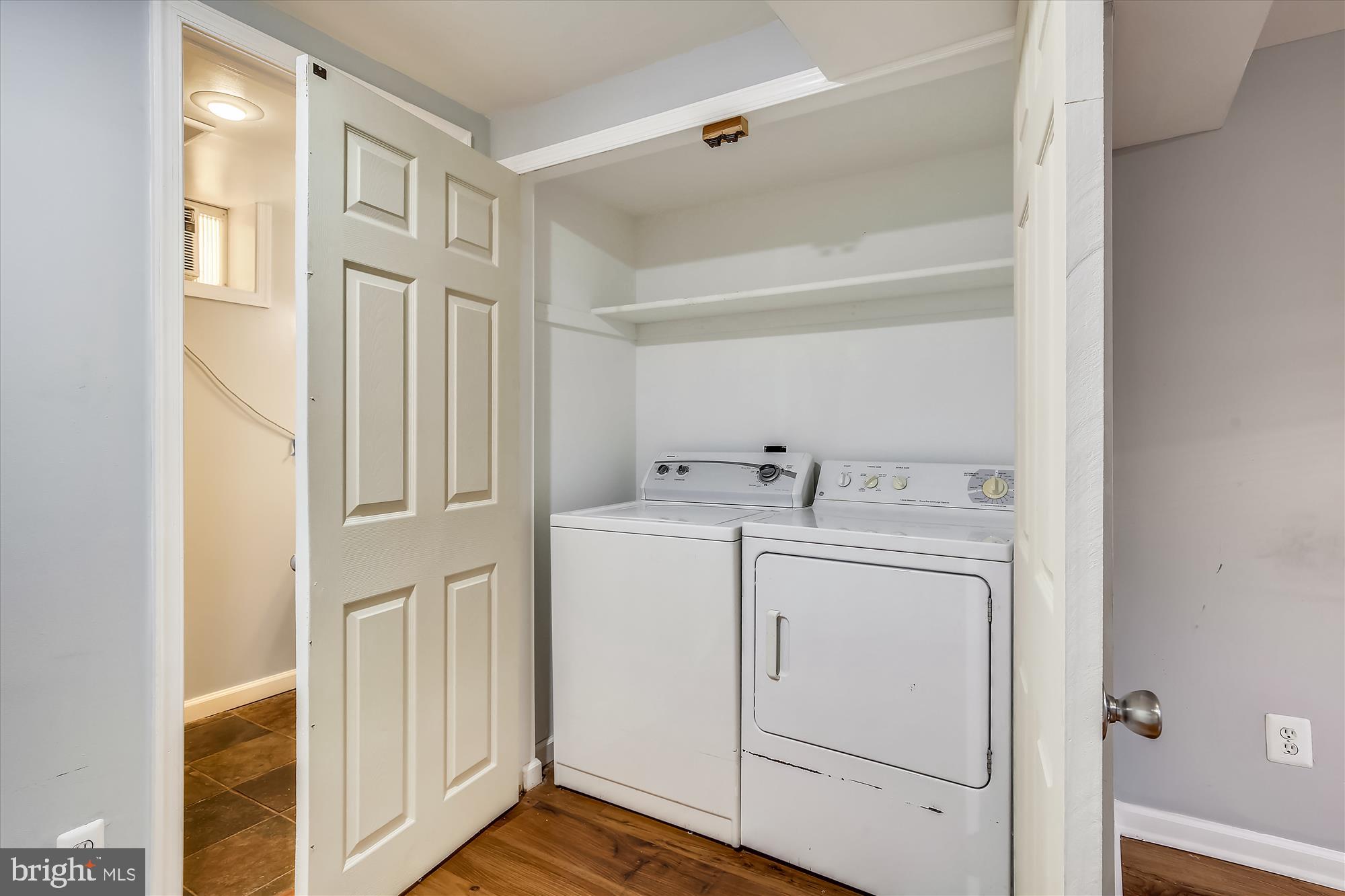 VIRGINIA SQUARE - Residential Lease