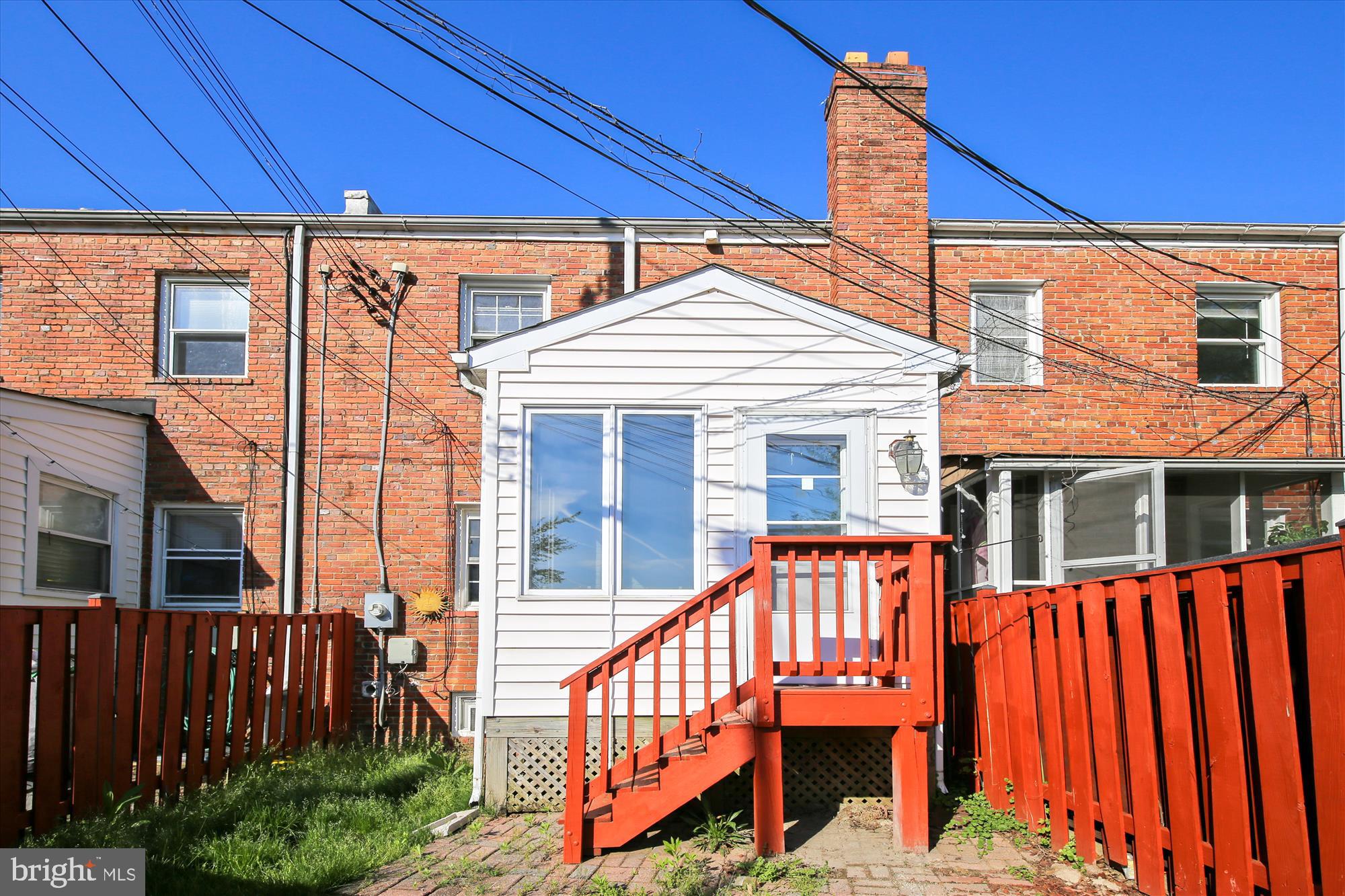 VIRGINIA SQUARE - Residential Lease