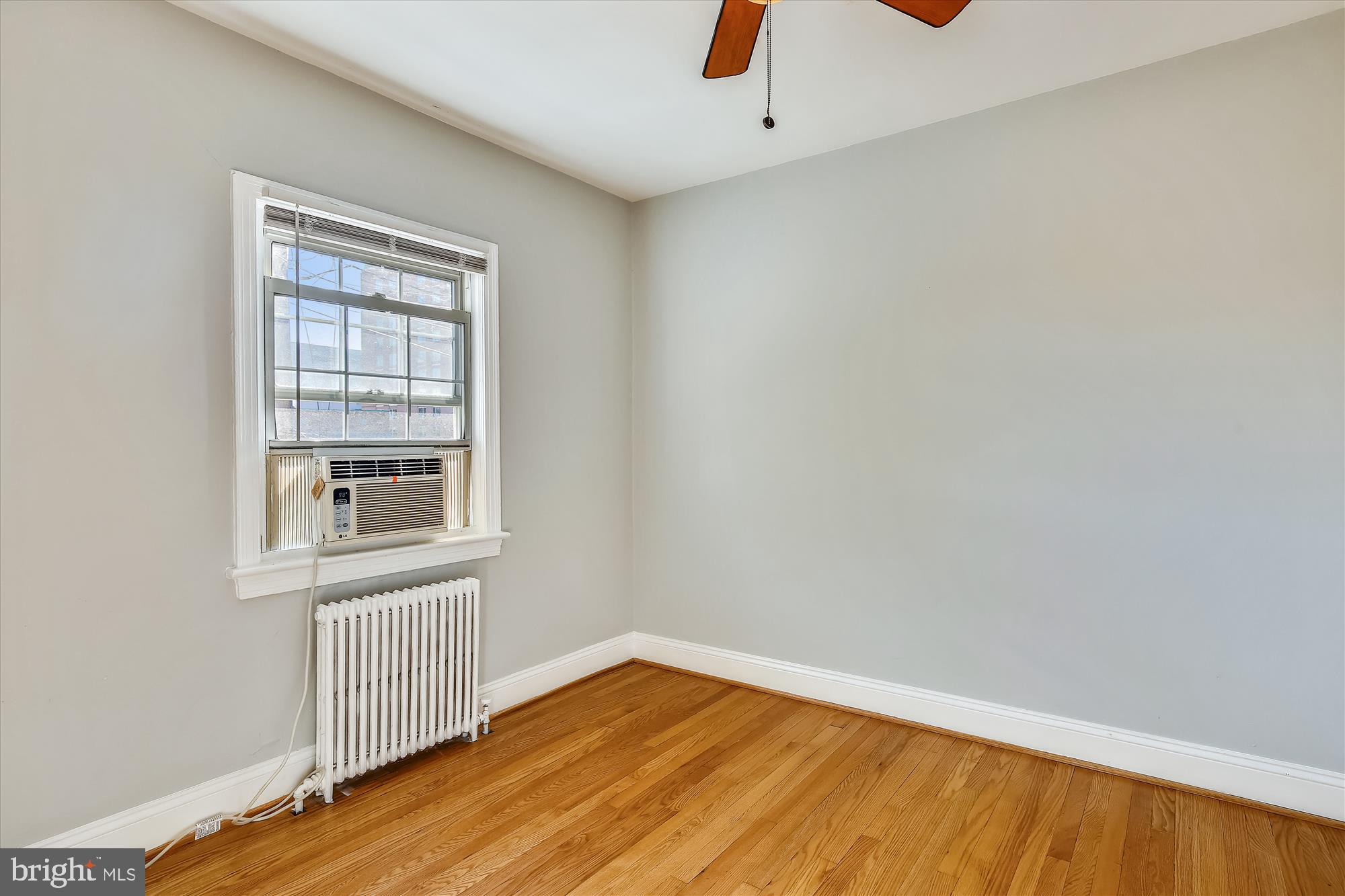 VIRGINIA SQUARE - Residential Lease