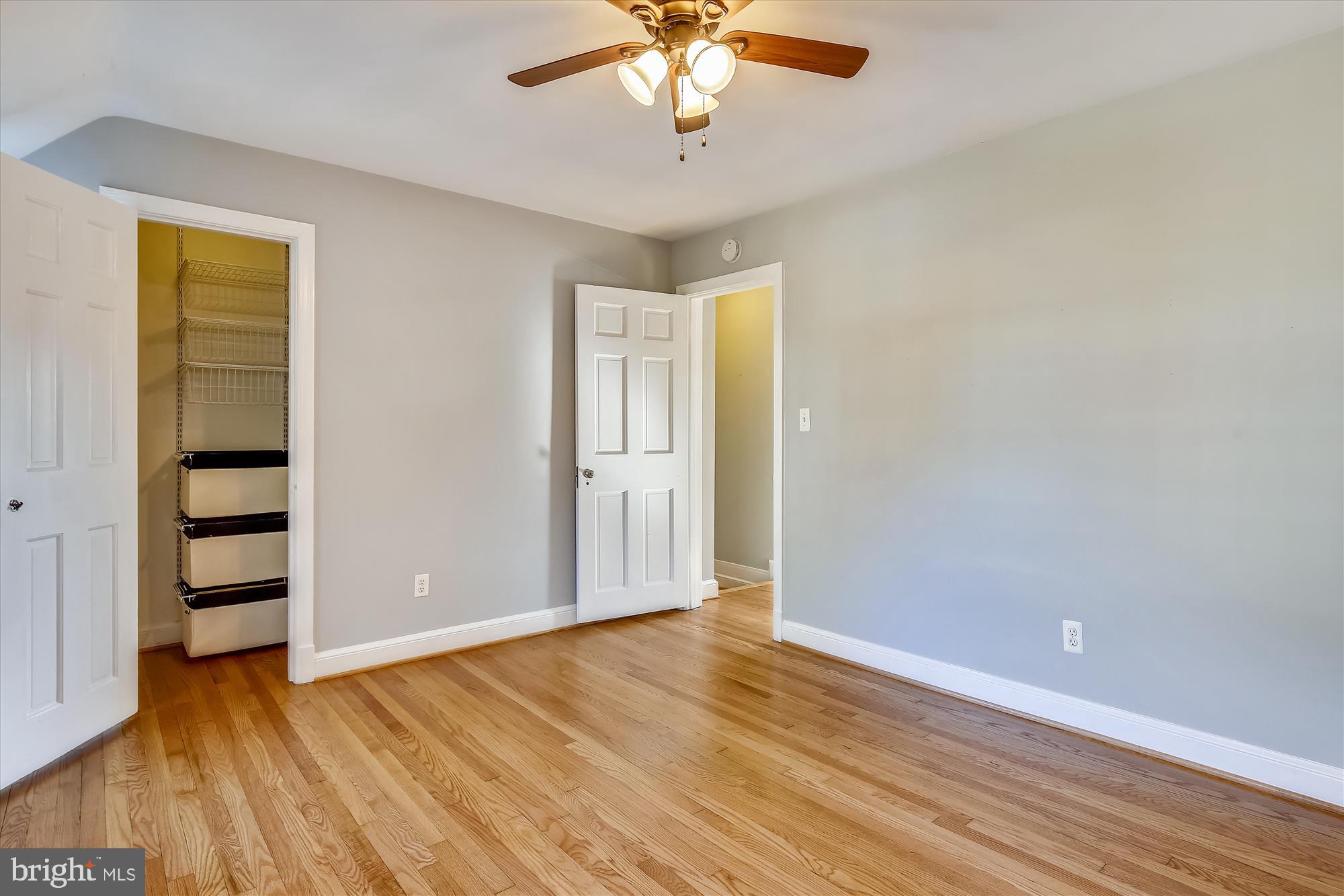 VIRGINIA SQUARE - Residential Lease