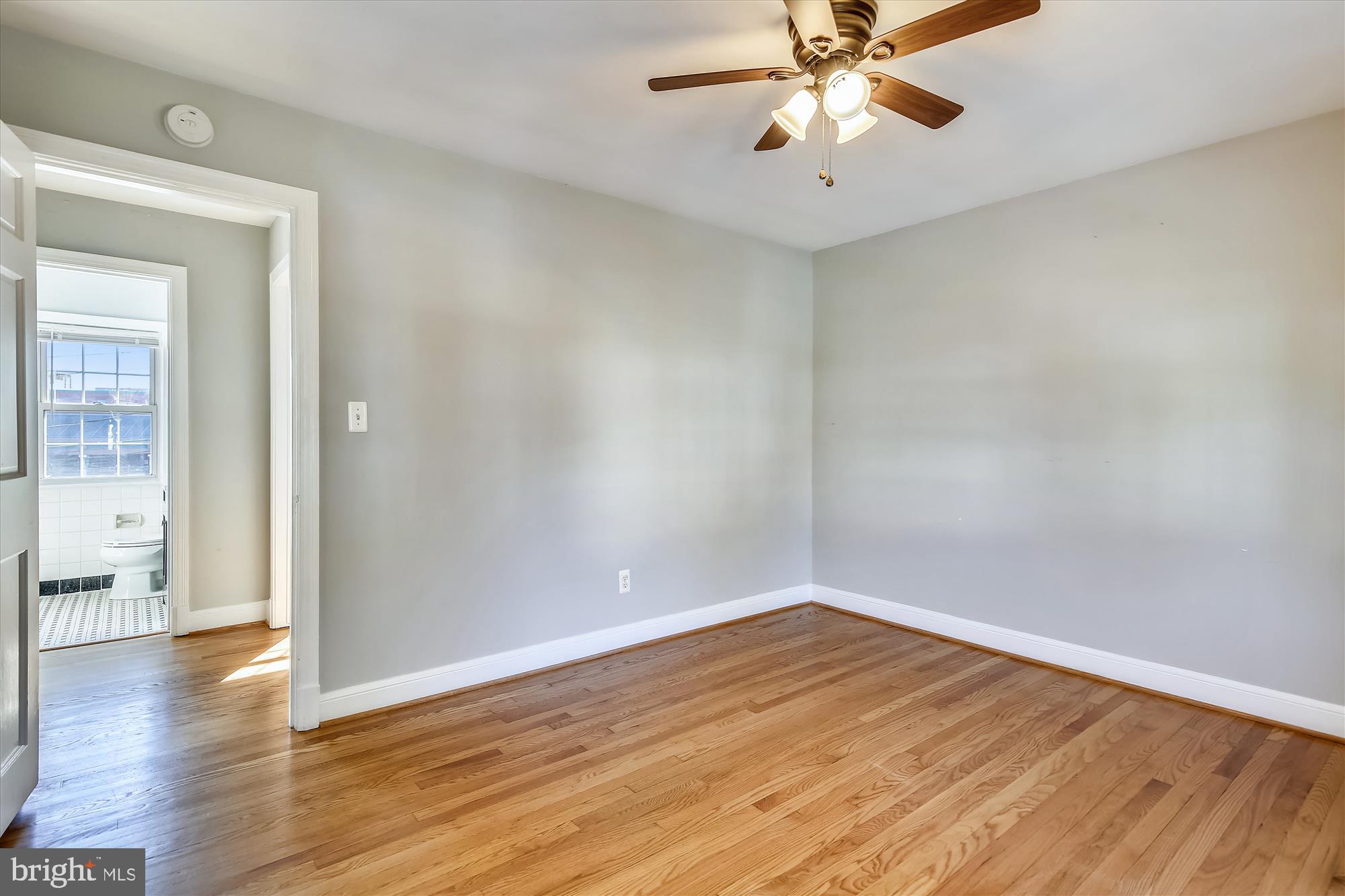 VIRGINIA SQUARE - Residential Lease