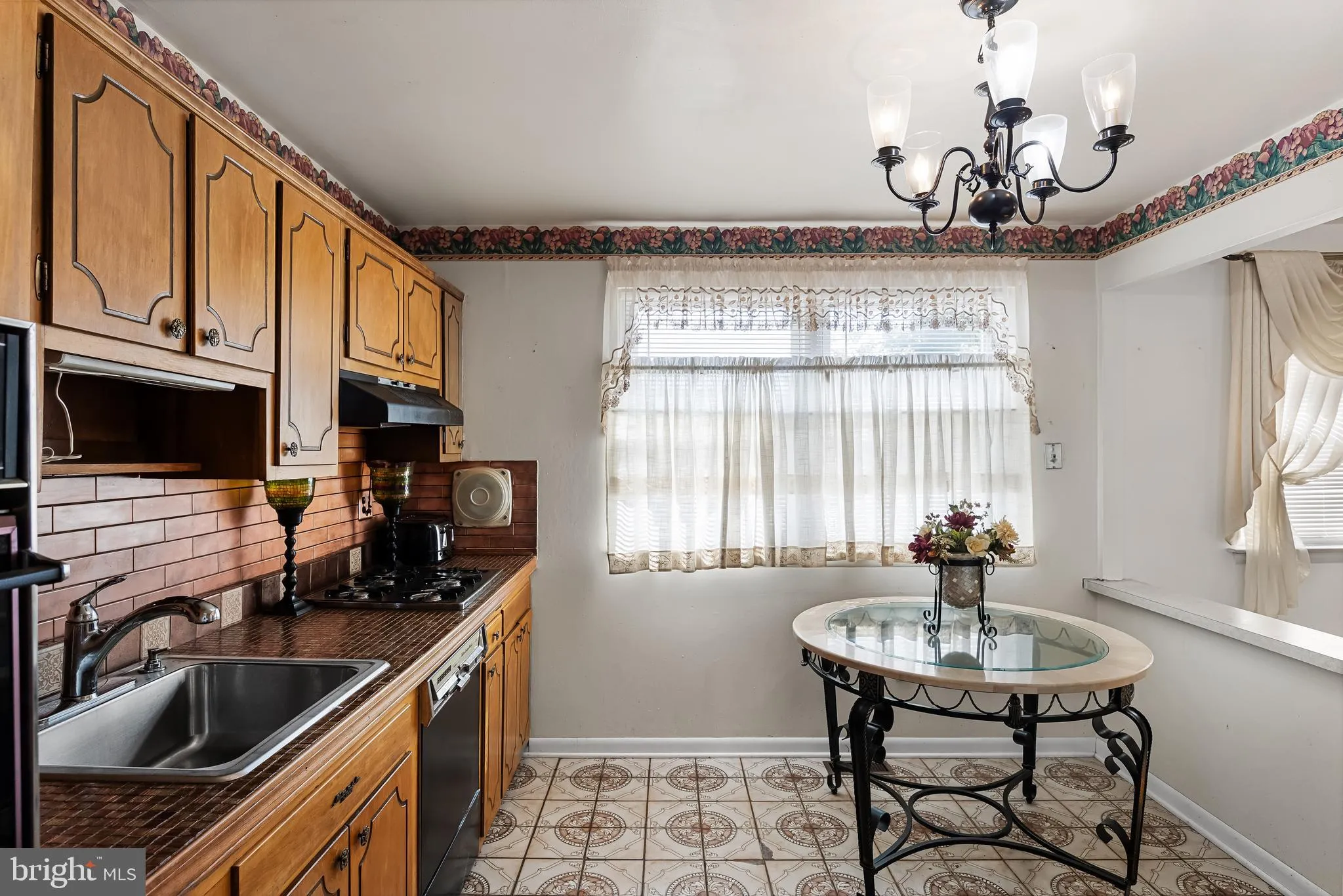 Mount Laurel, New Jersey 08054, United States, 4 Bedrooms Bedrooms, ,2 BathroomsBathrooms,Residential,Pending,36275