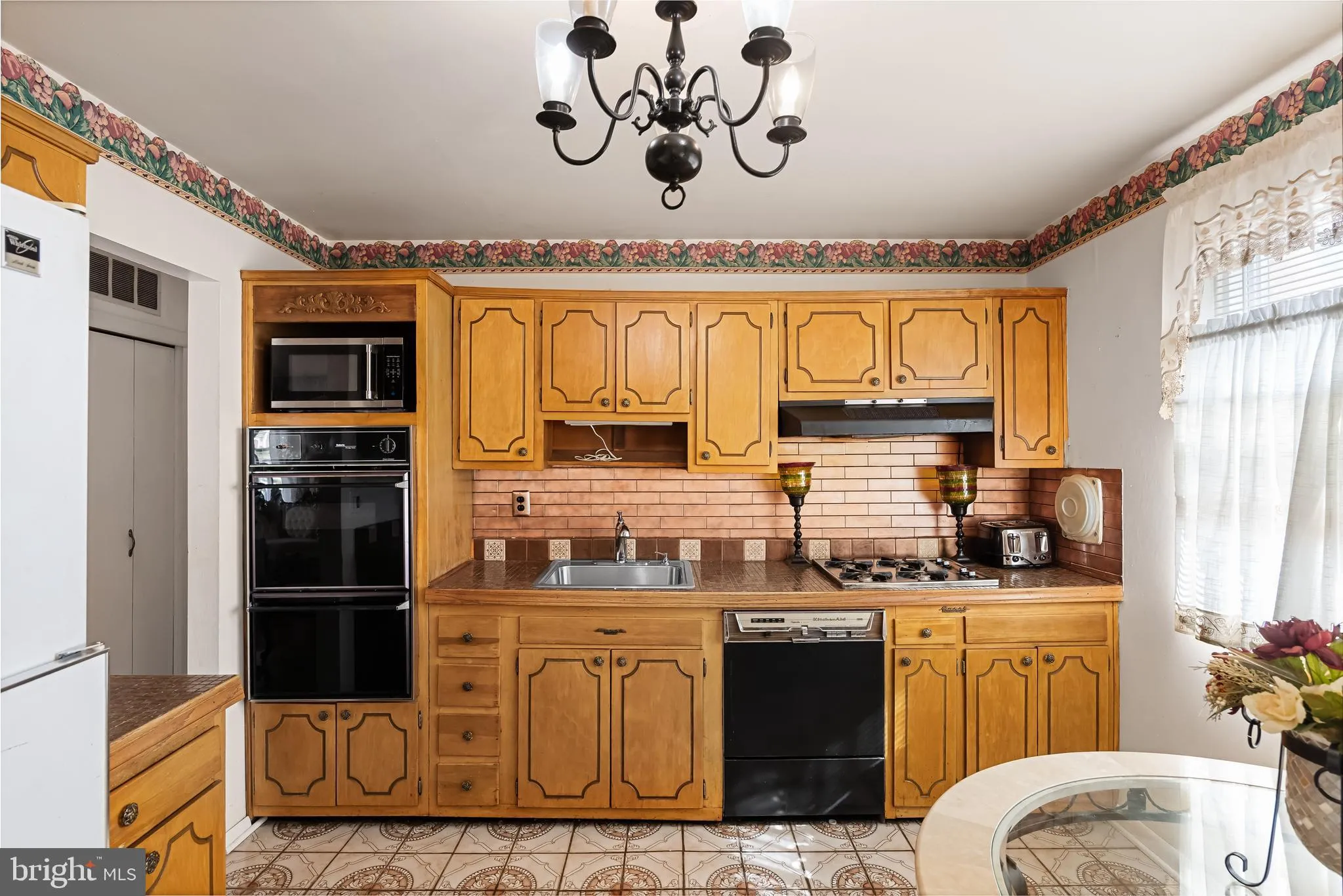 Mount Laurel, New Jersey 08054, United States, 4 Bedrooms Bedrooms, ,2 BathroomsBathrooms,Residential,Pending,36275