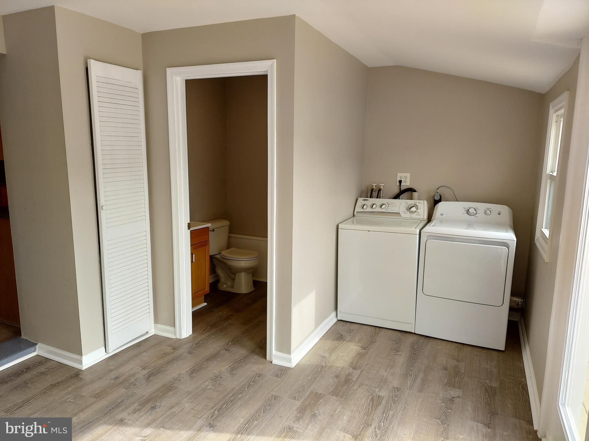 MT ROSE AVENUE - Residential Lease