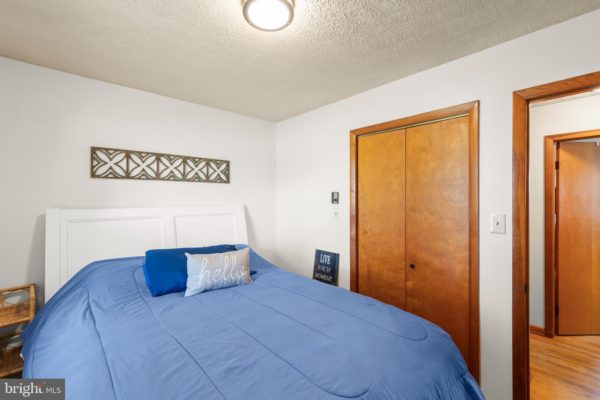 LONE OAK - Residential