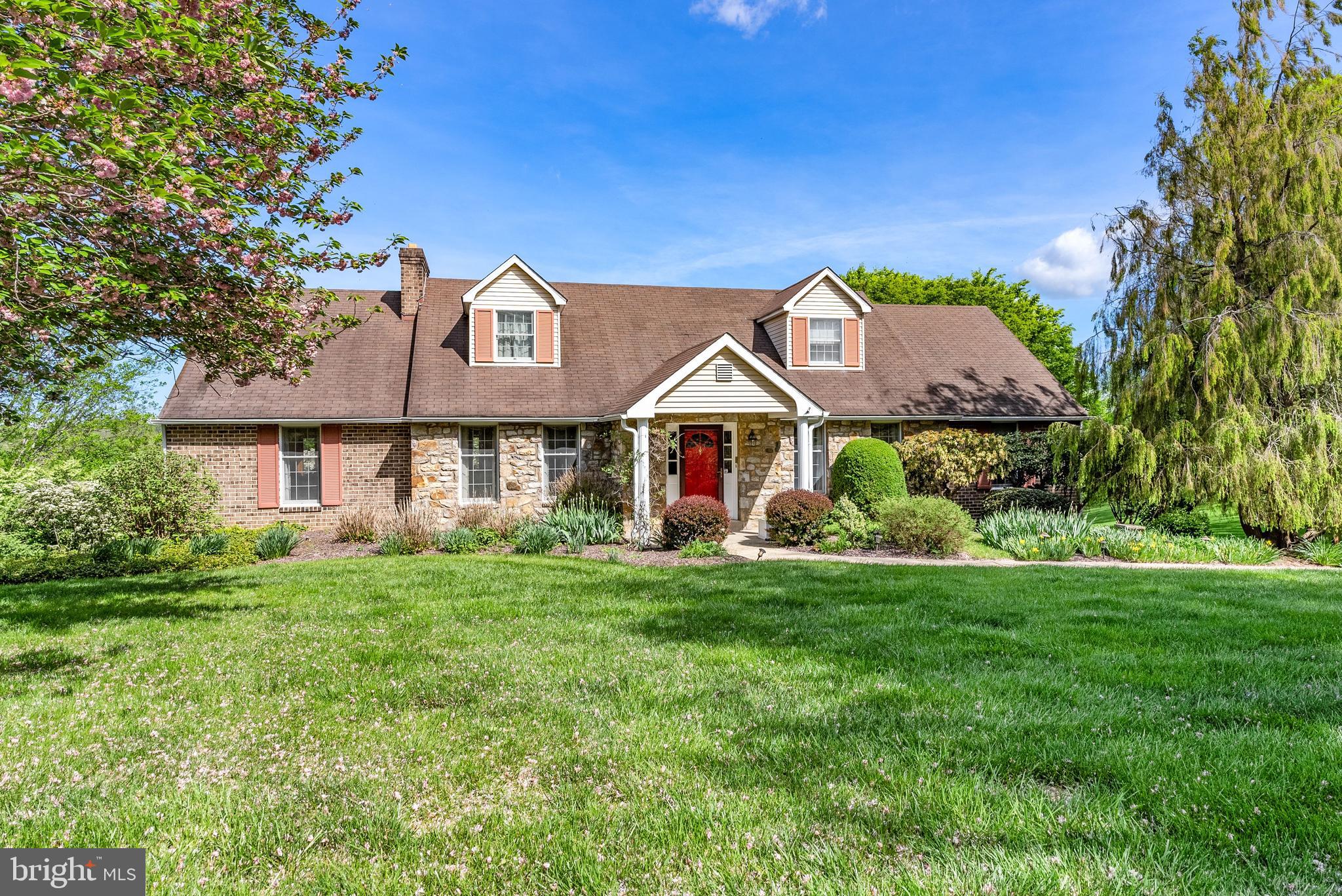 1073 COUNTRY CLUB ROAD