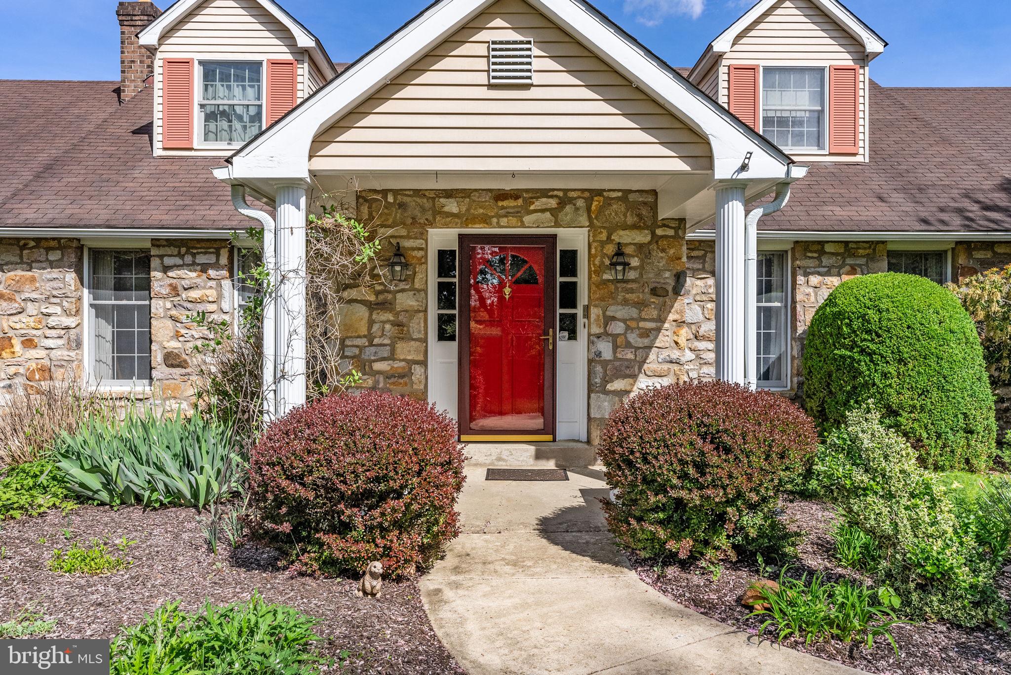 1073 COUNTRY CLUB ROAD