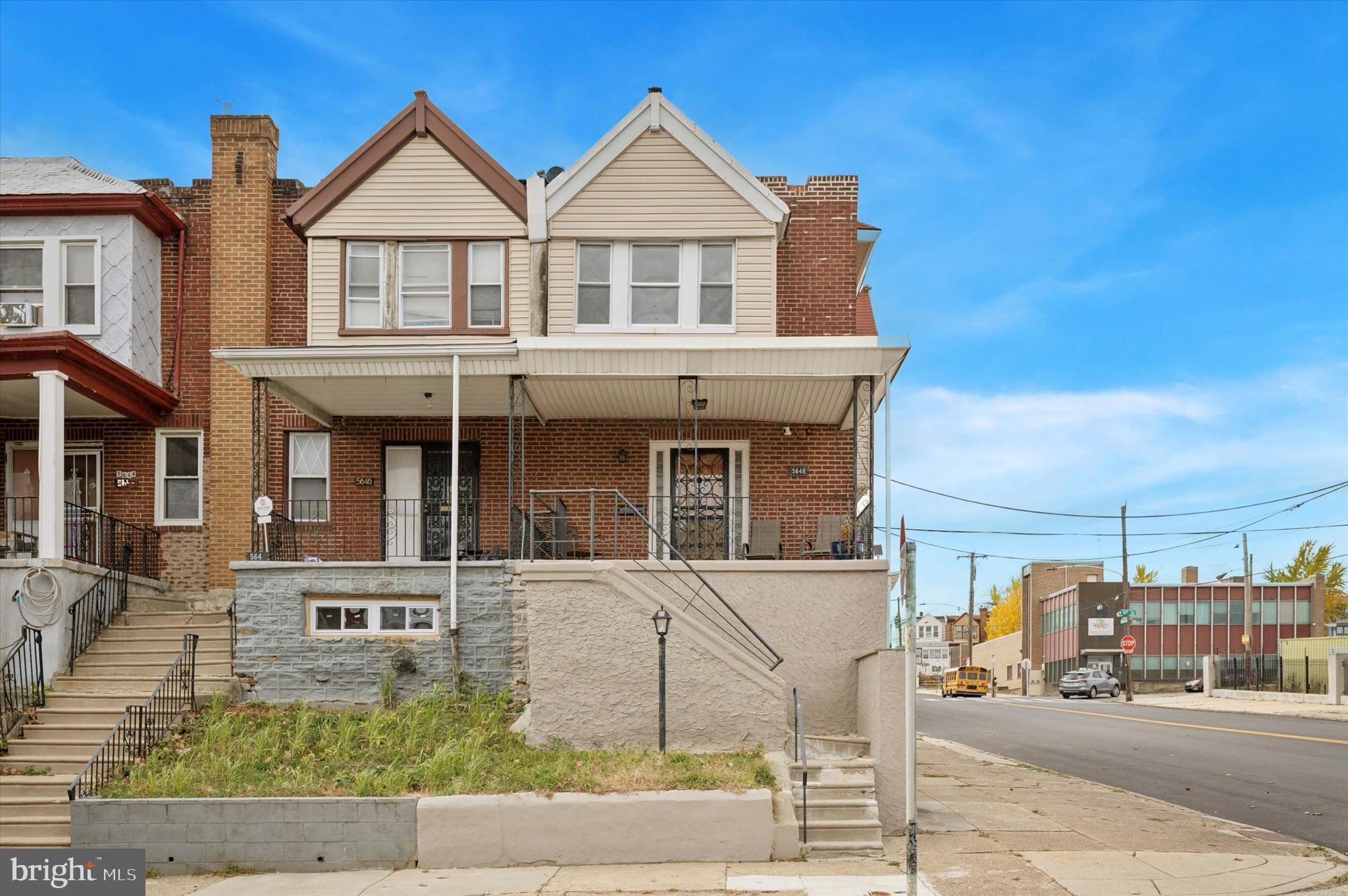 FERN ROCK - Residential