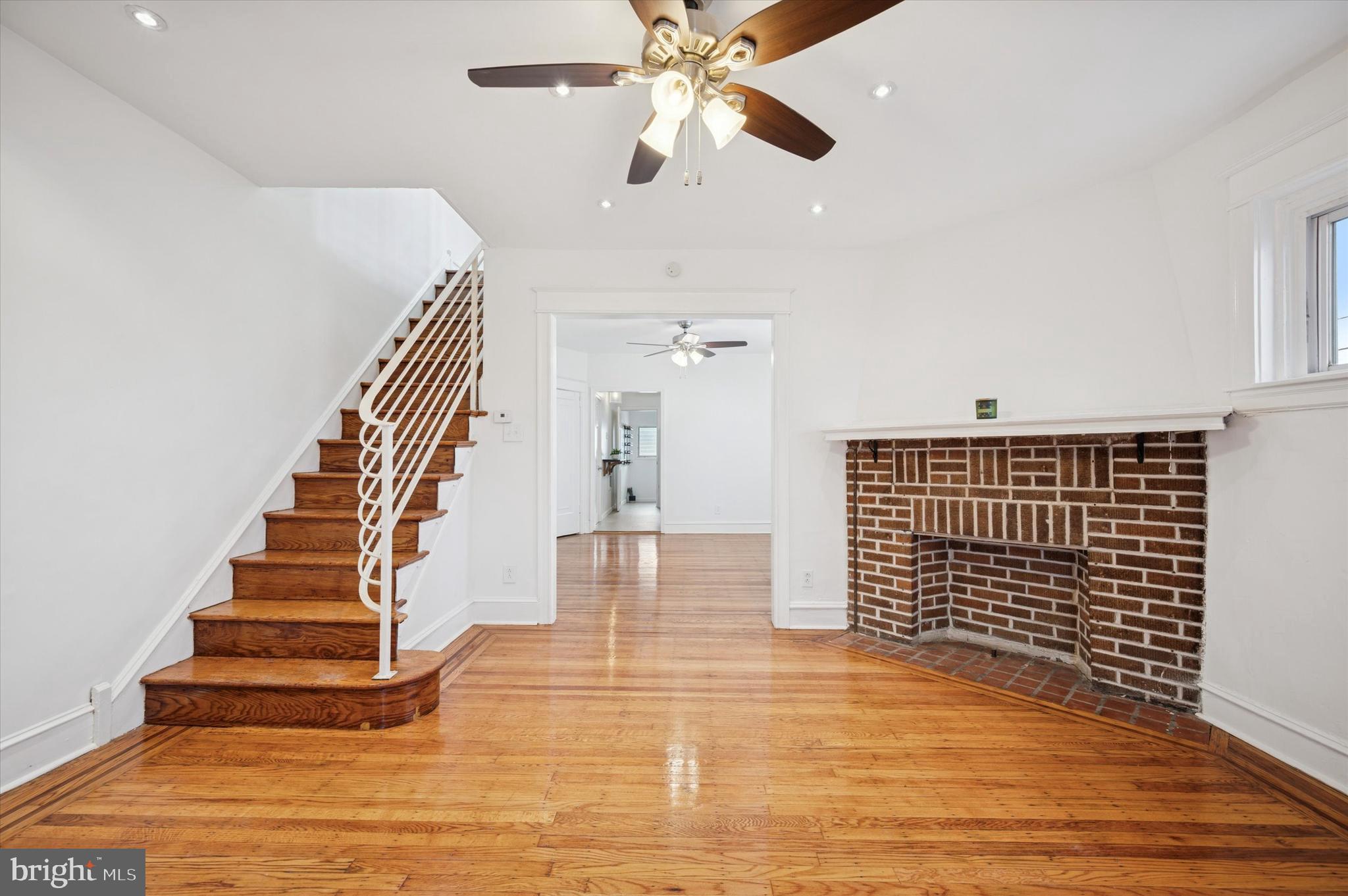 FERN ROCK - Residential