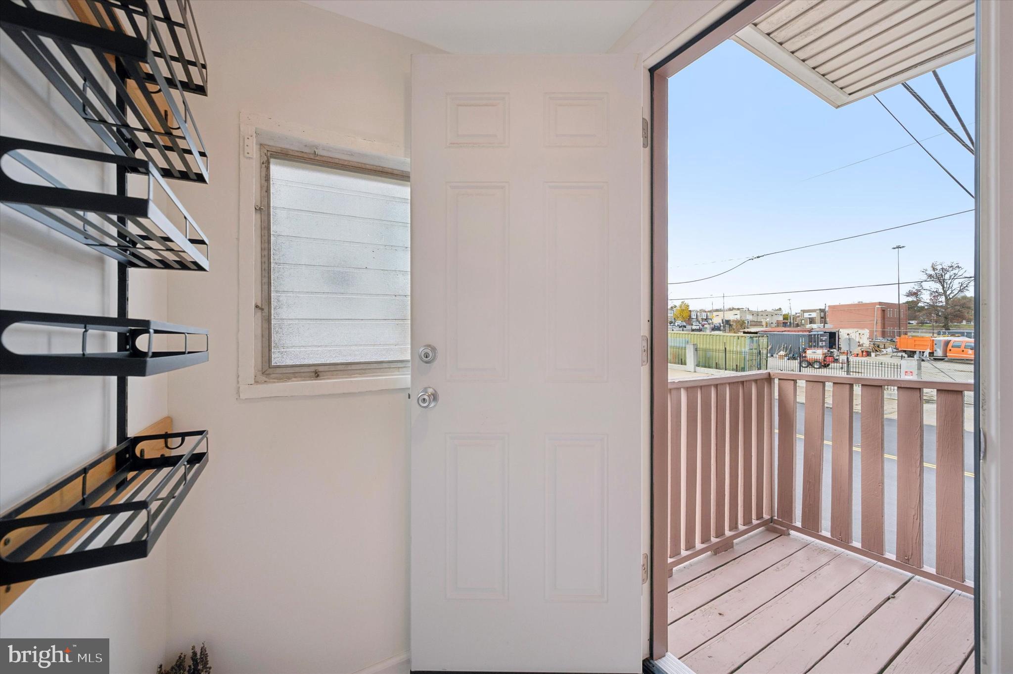 FERN ROCK - Residential