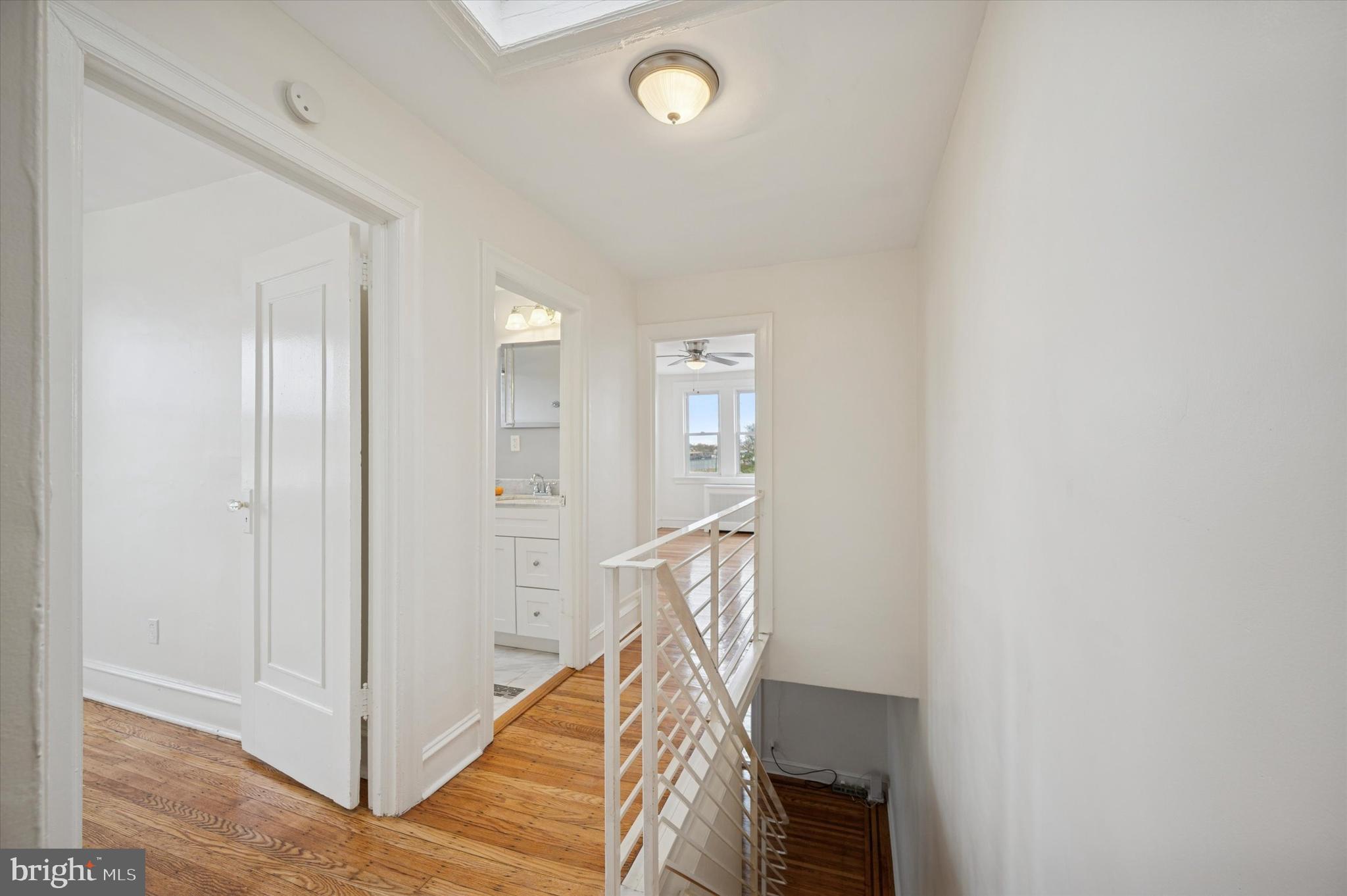 FERN ROCK - Residential