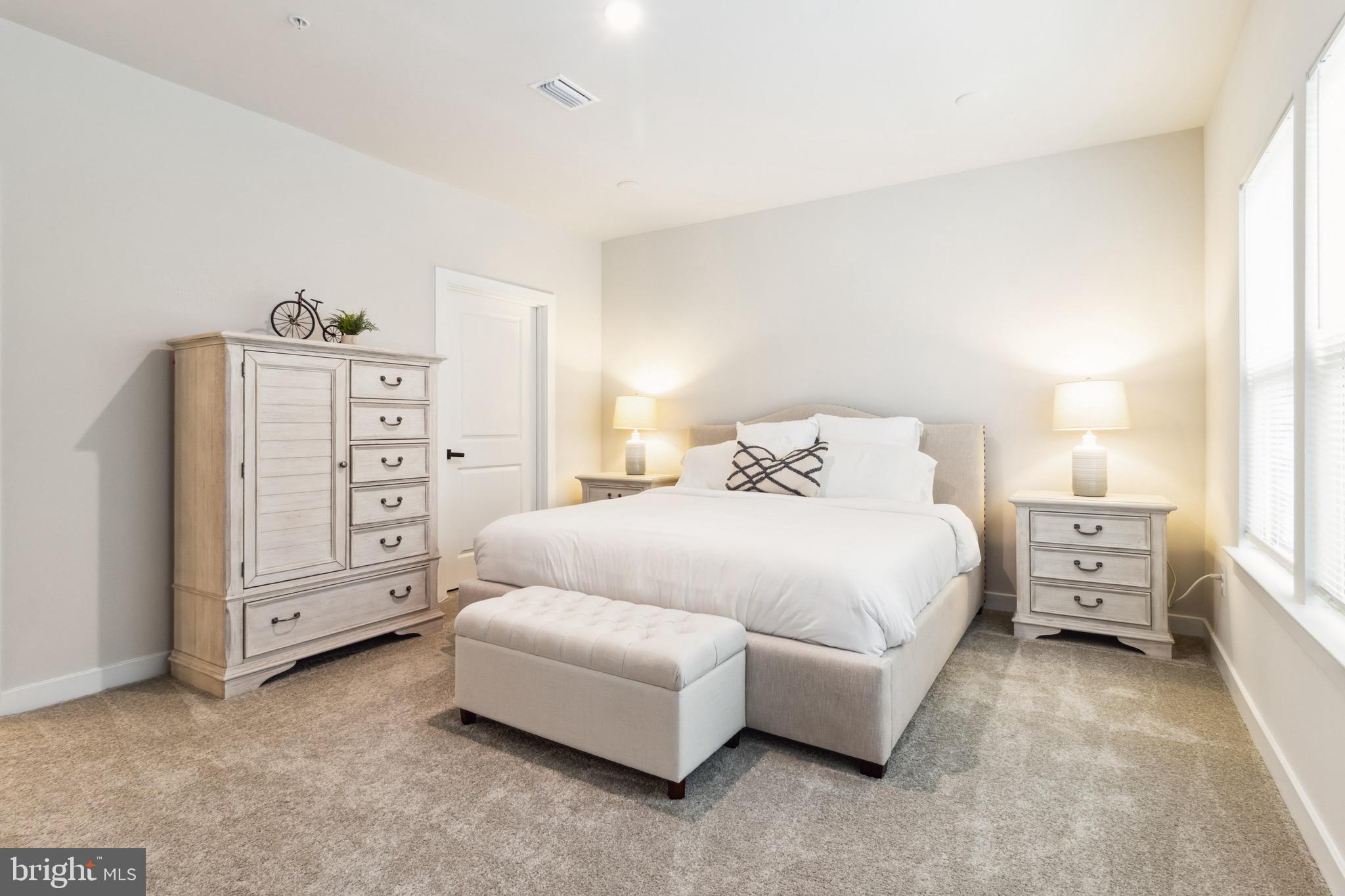 TURF VALLEY - Residential