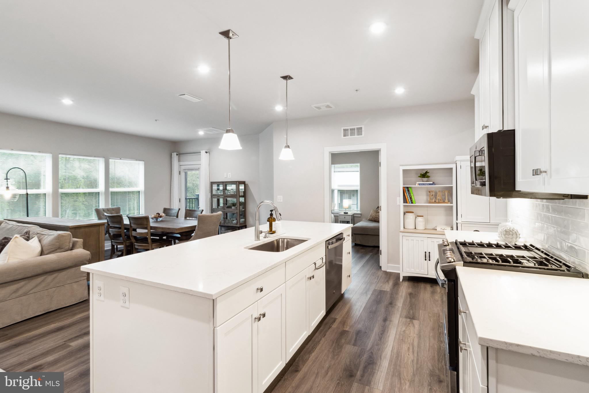 TURF VALLEY - Residential