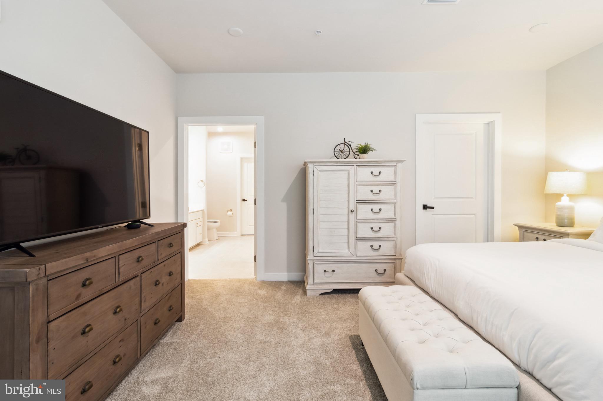 TURF VALLEY - Residential