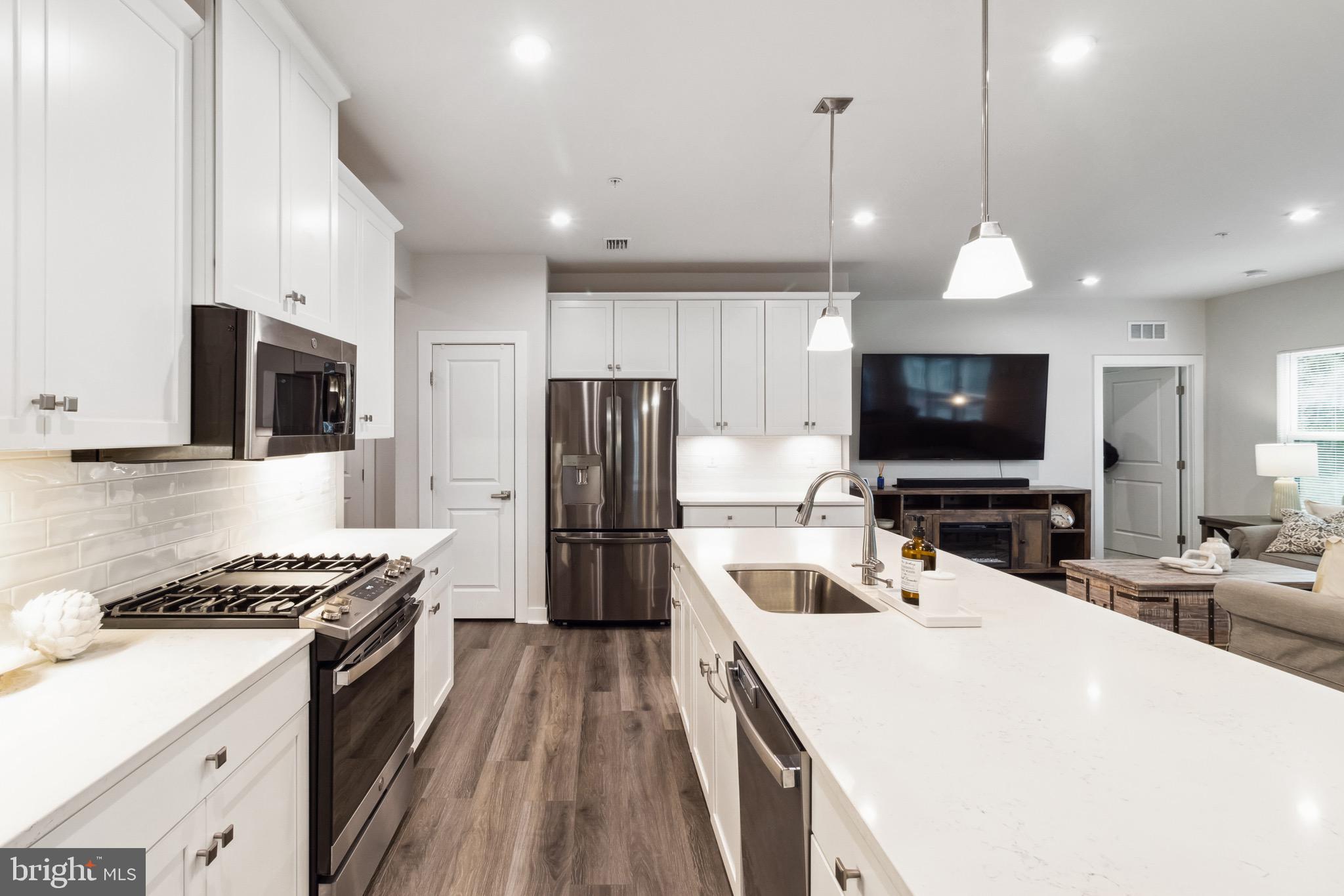 TURF VALLEY - Residential