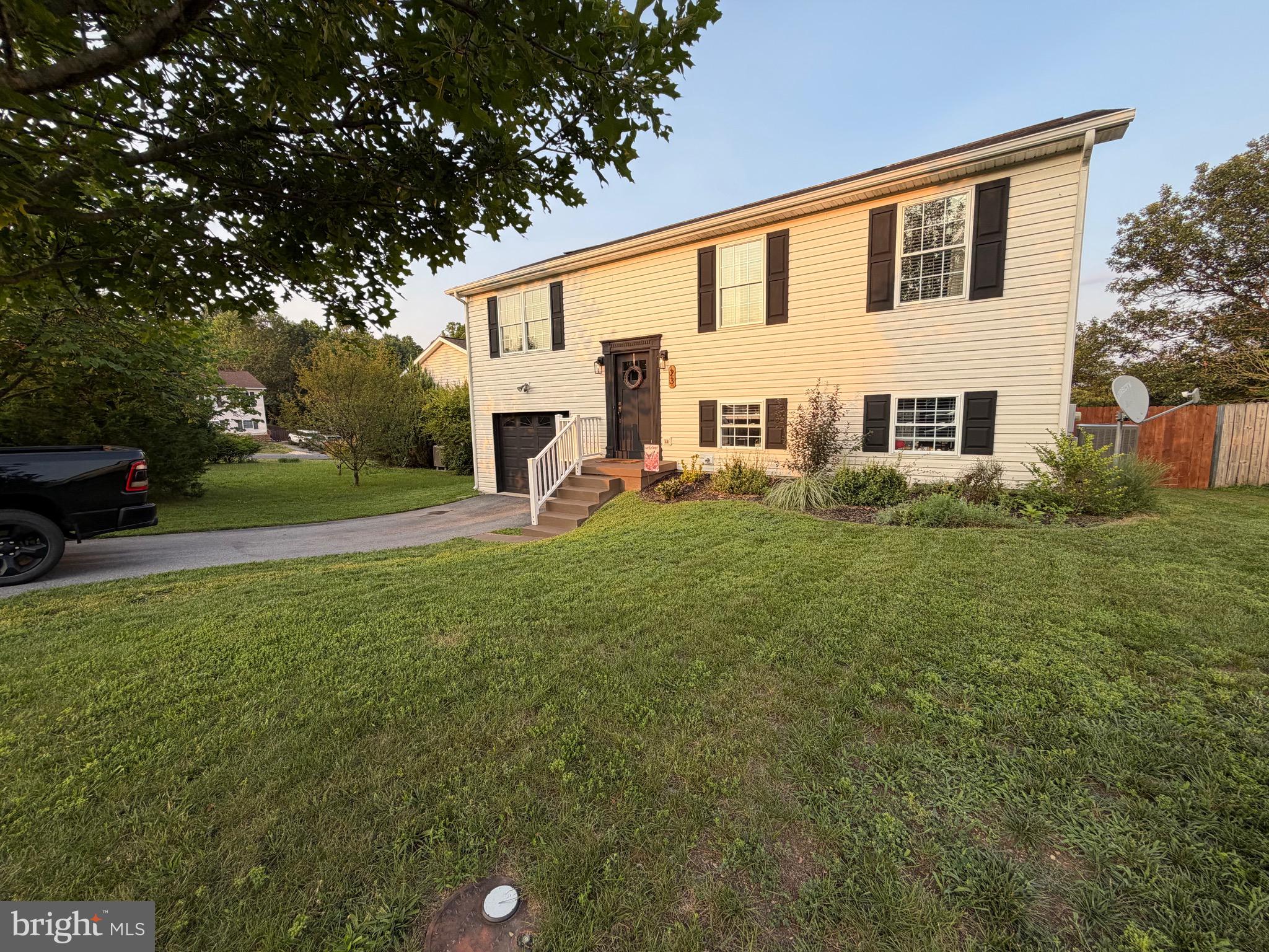 23 GEMINI COURT