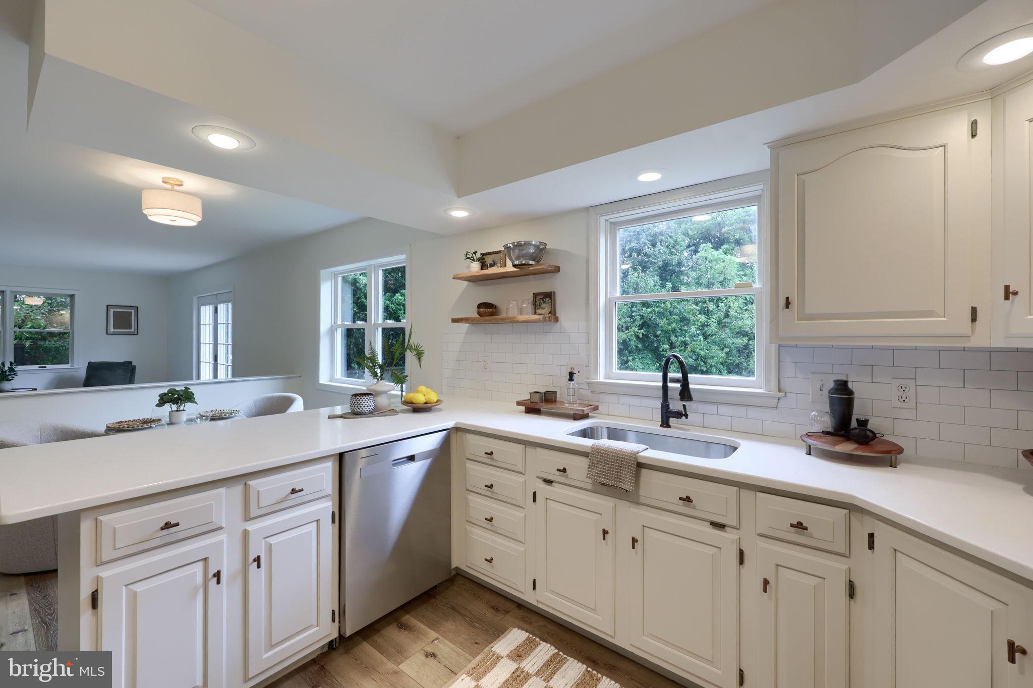 213 SKYLINE DRIVE