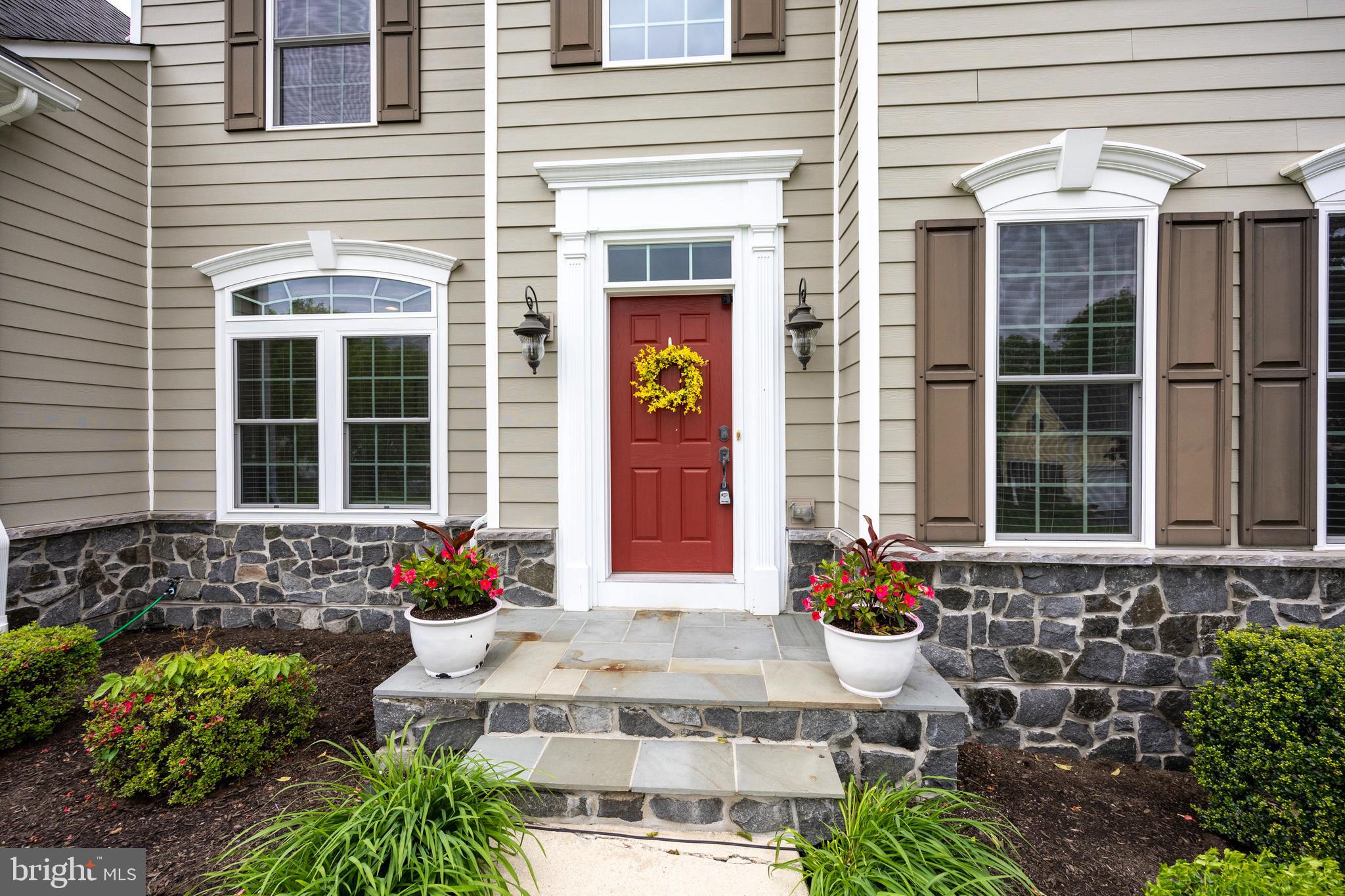 GREYSTONE WALK - Residential